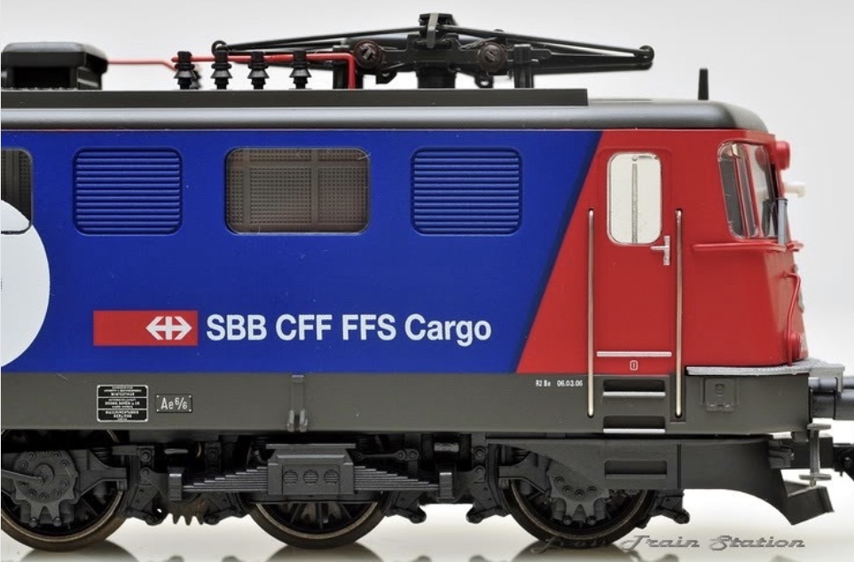 TRIX SBB Cargo Ae 6/6 - 瑞士 E-lok 全新 HO DCC 就緒，金屬車身
