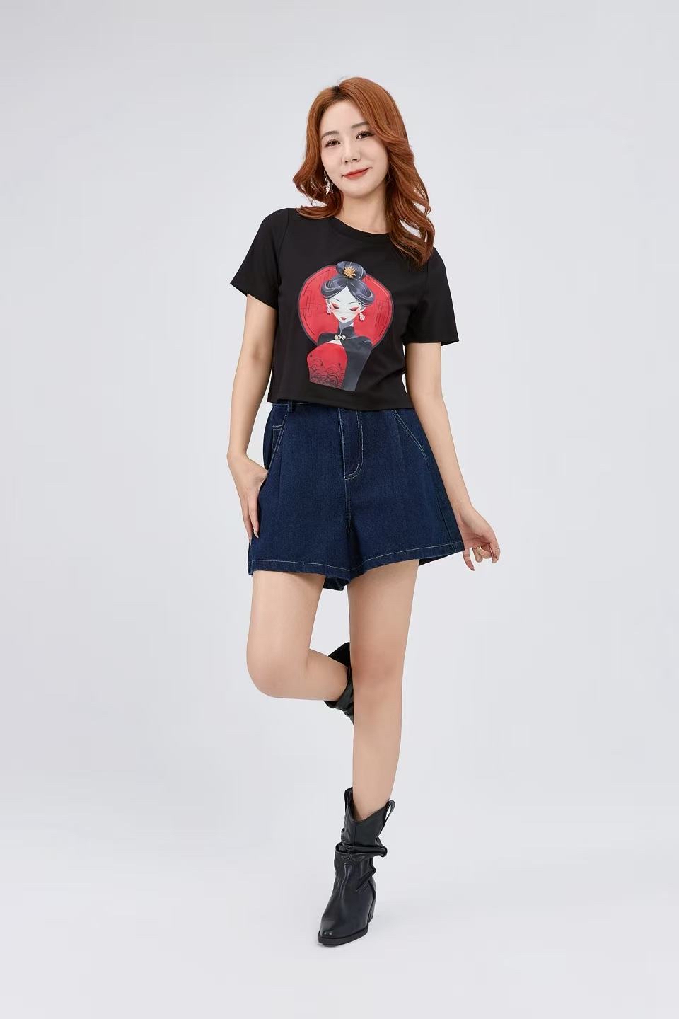 10141310 Oriental Muse Graphic Tee