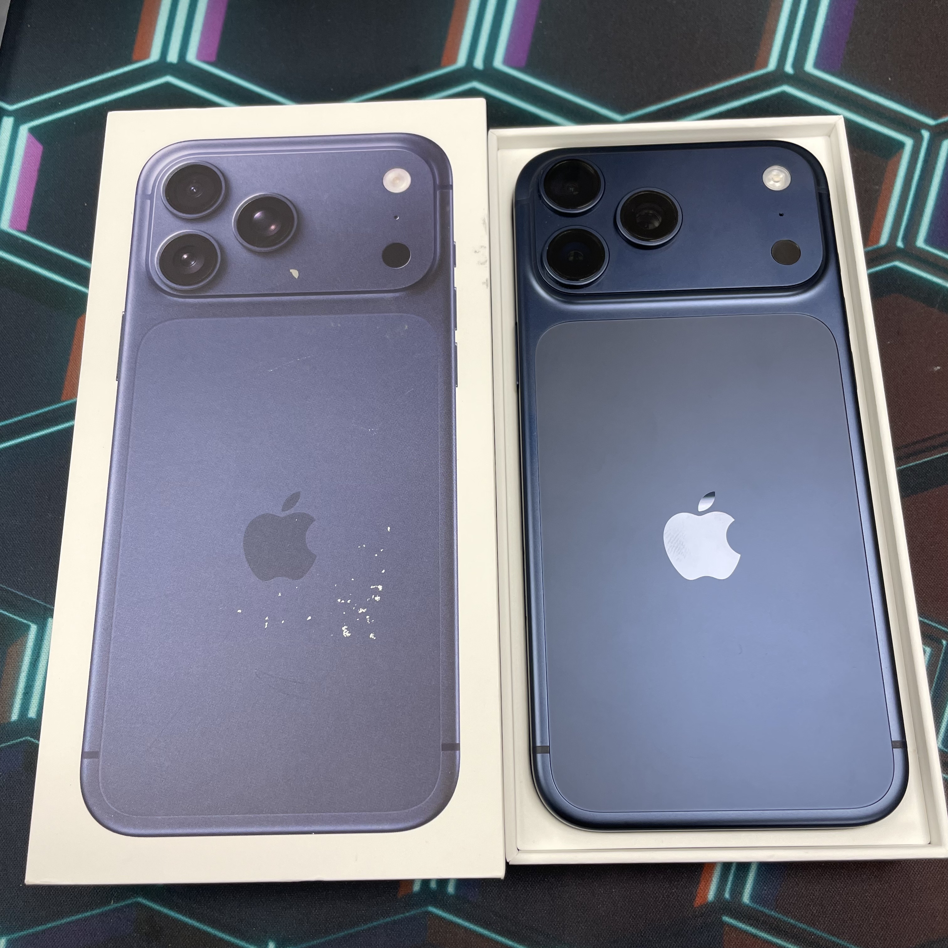 *6335 17 Promax 未使用品 256GB 電100 藍色 blue