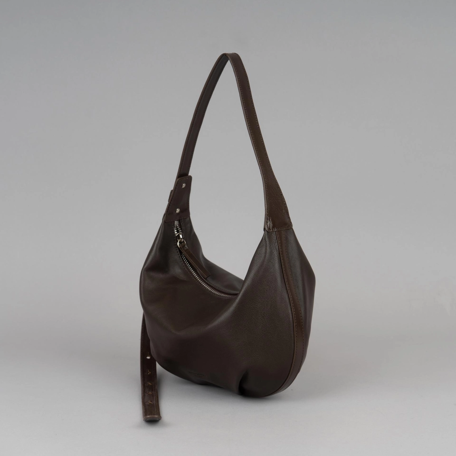 預訂_Bow S By Bucks & leather