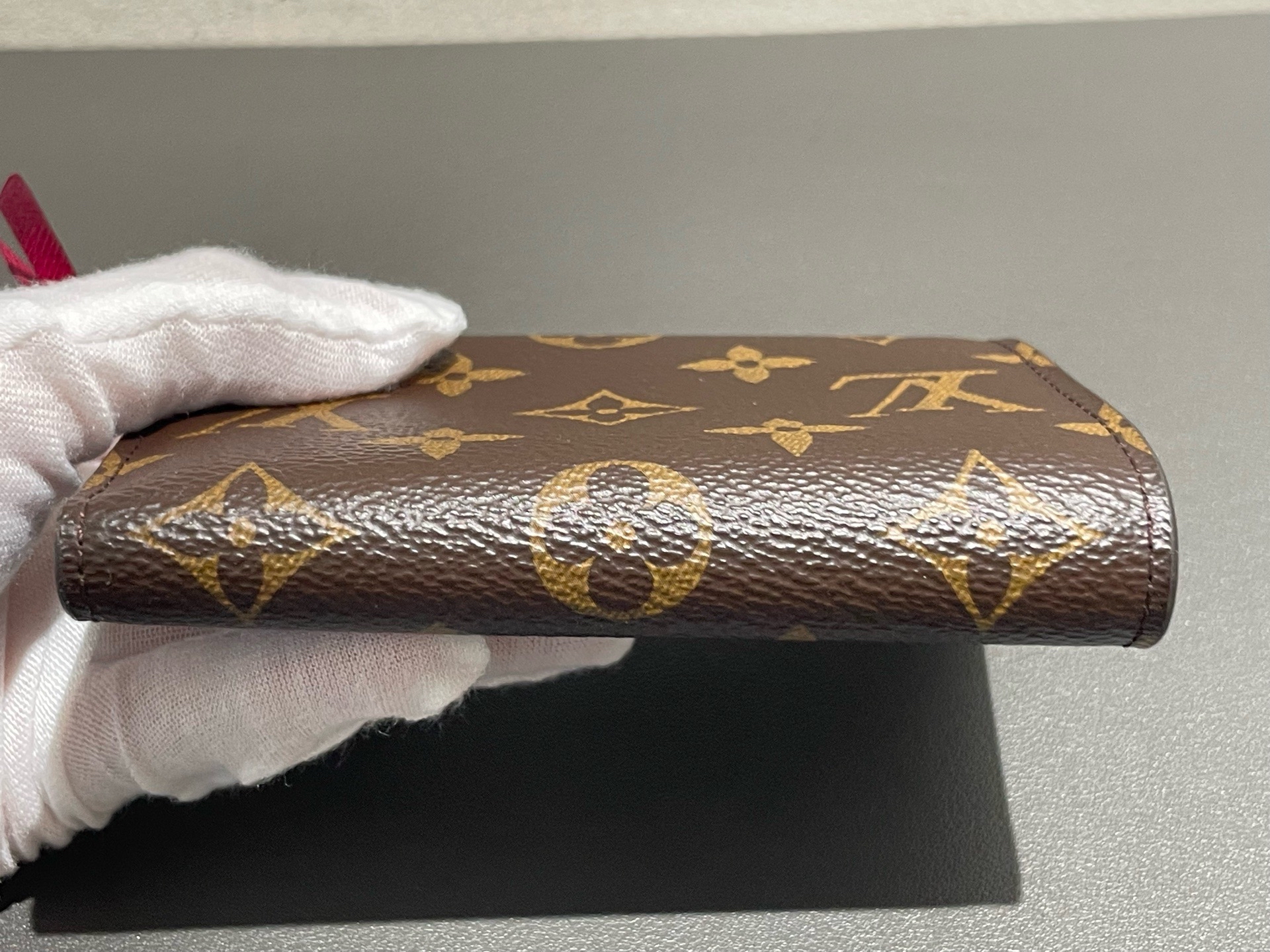 【預訂貨品】LV 紅色豆豆銀包