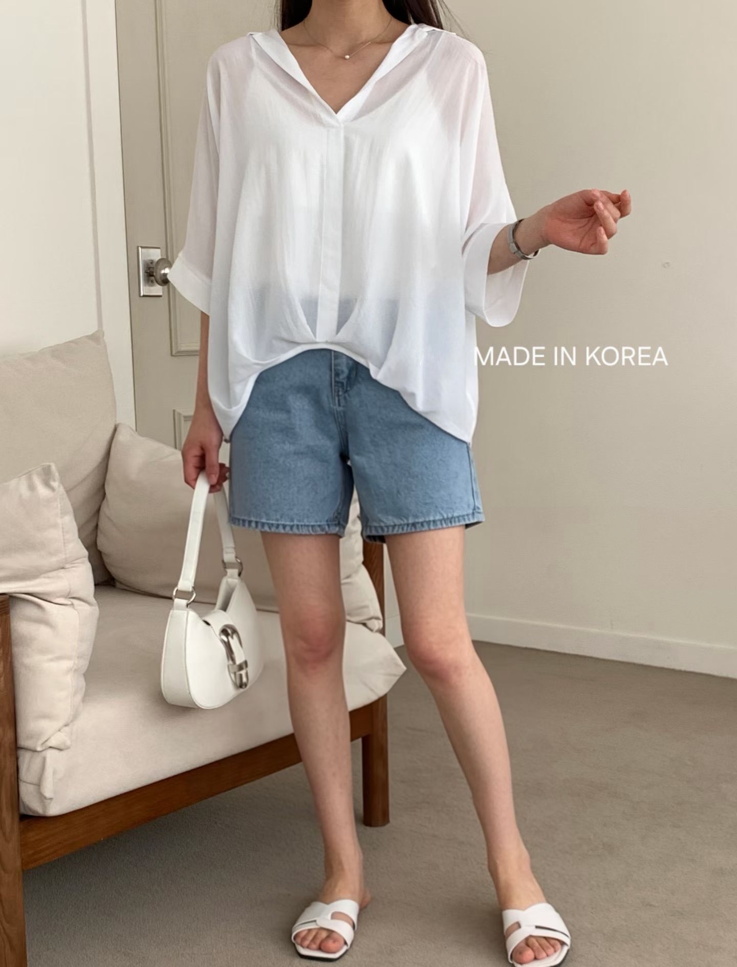 G6272 韓國🇰🇷V領淨色top