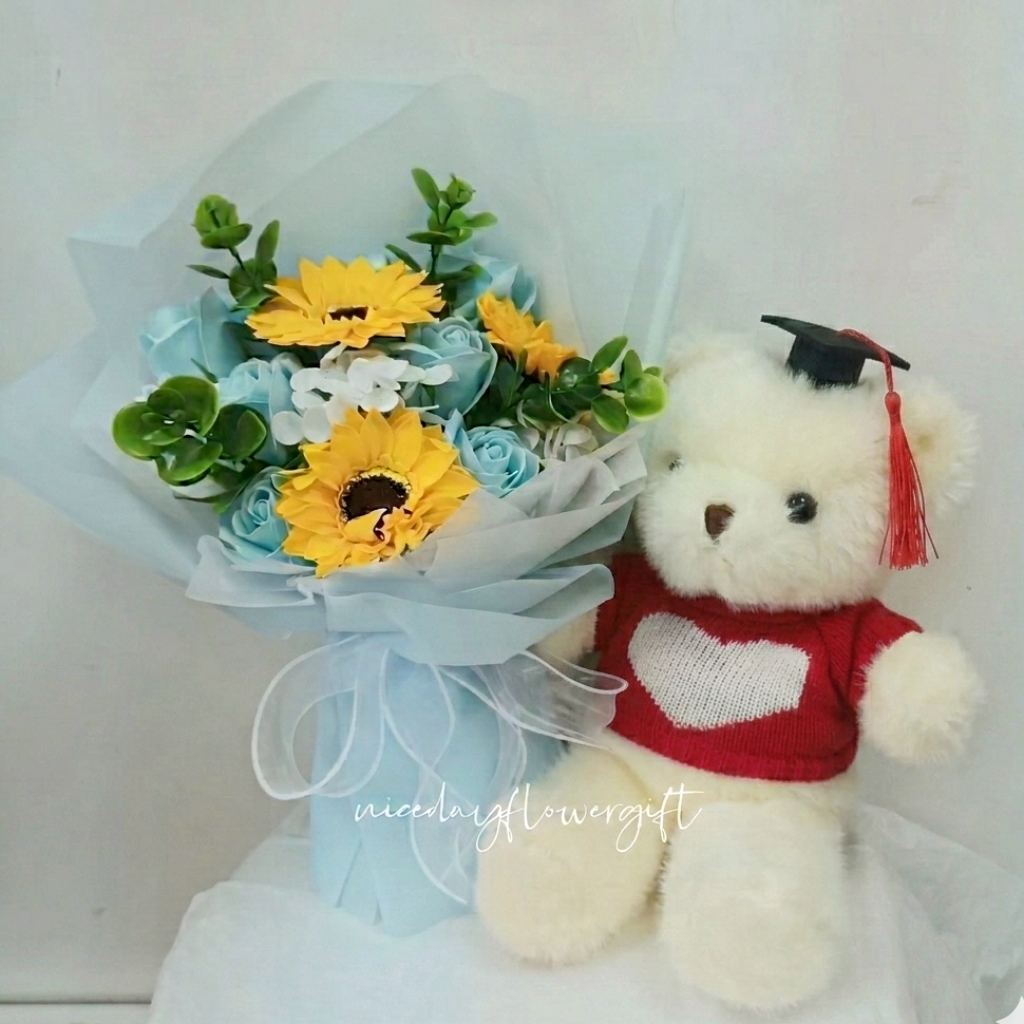 BB92 熊仔香皂花小花束（不是真花）