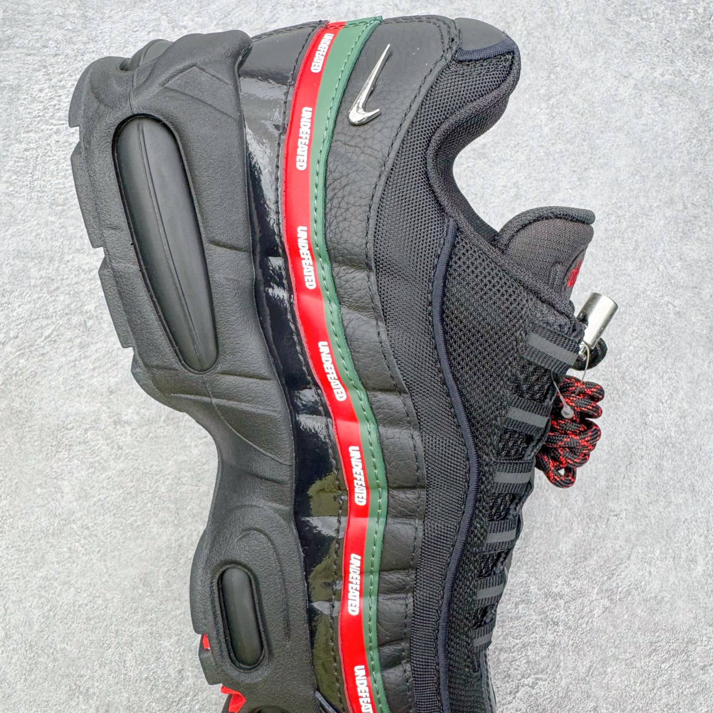 UNDEFEATED x Nike Air Max 95 IB4453-001