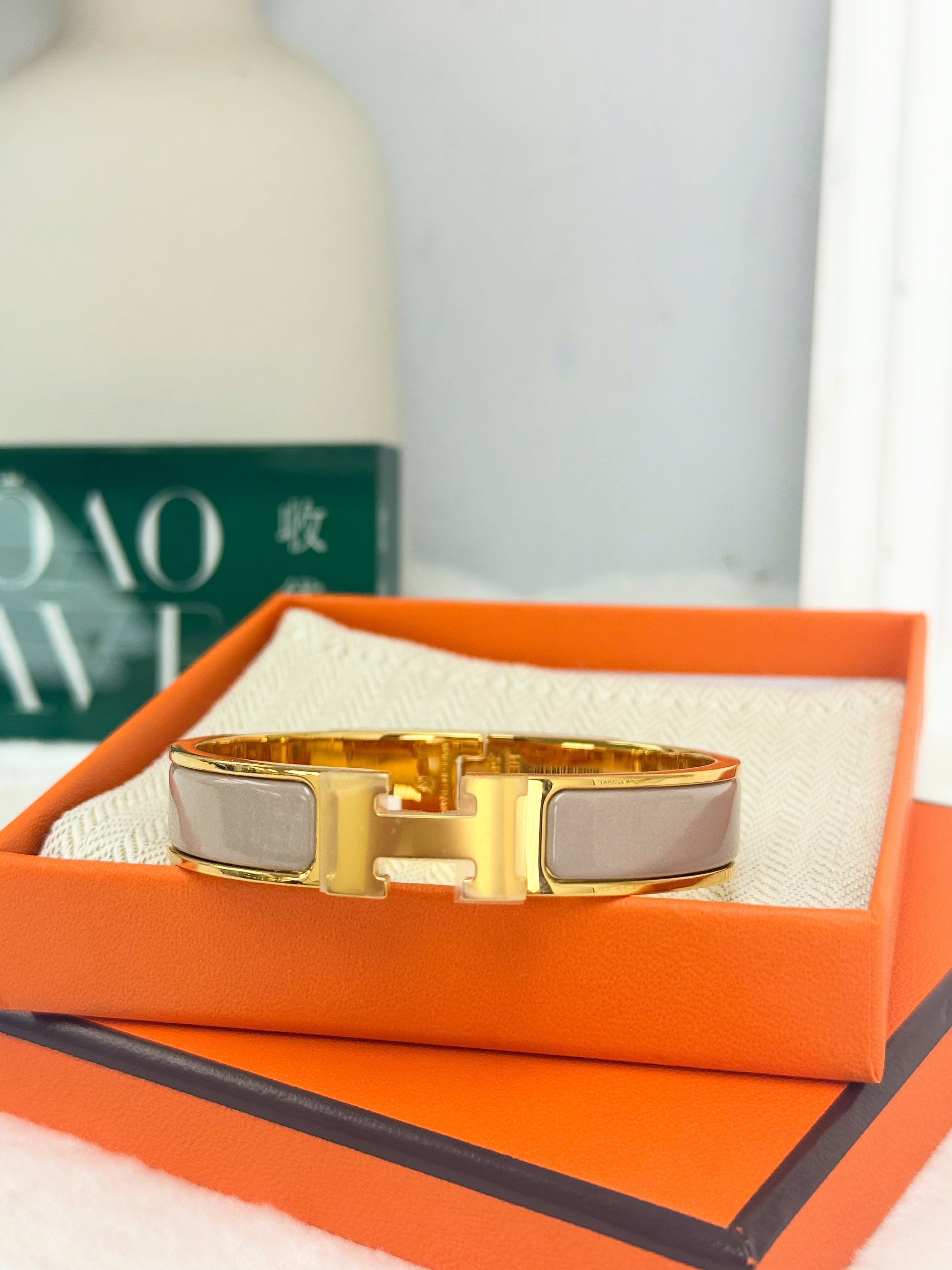 Hermes ✨ 全新 💛pop H 奶茶色金扣手鈪 全套🩶💛  