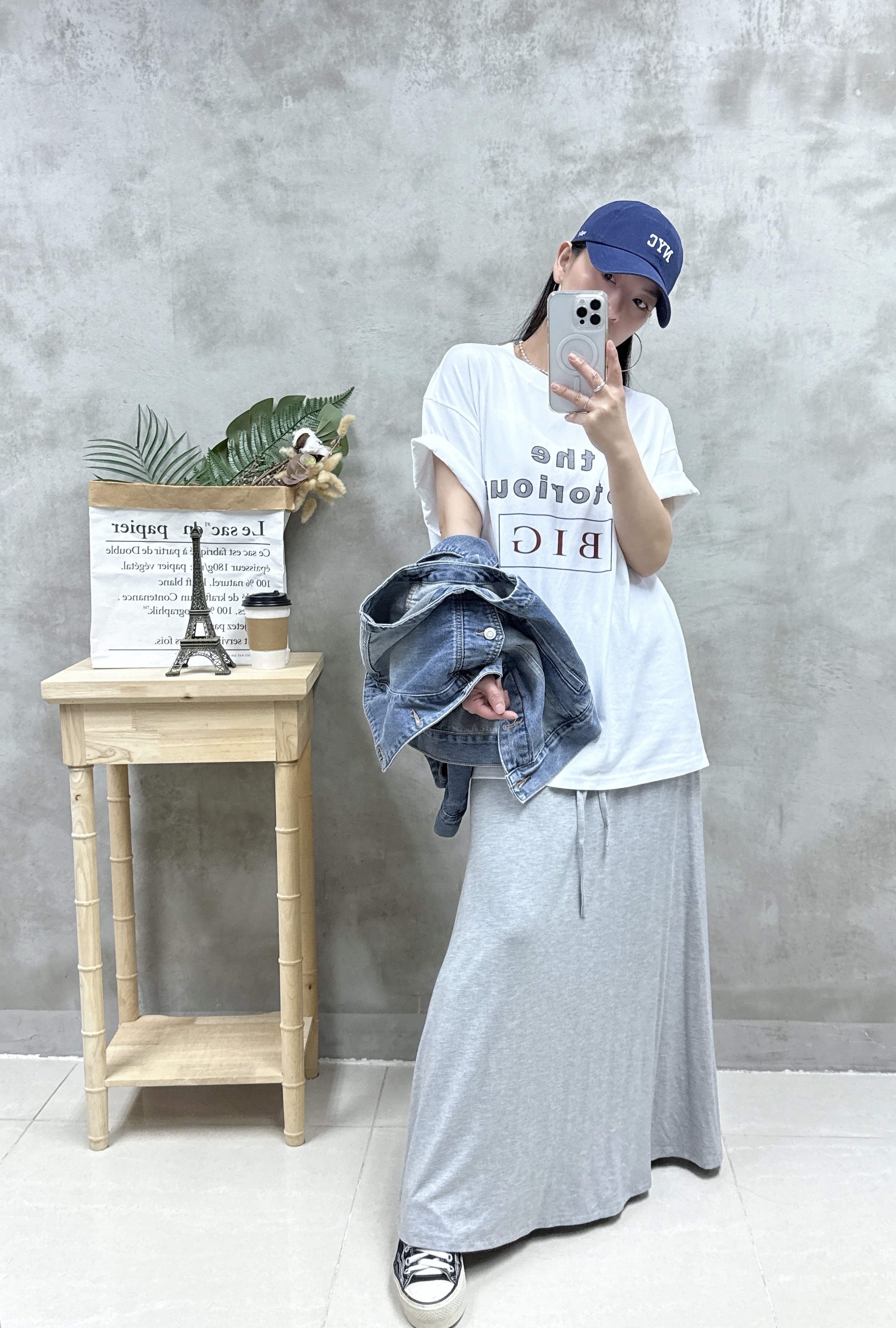 D11 英文字Print Tee