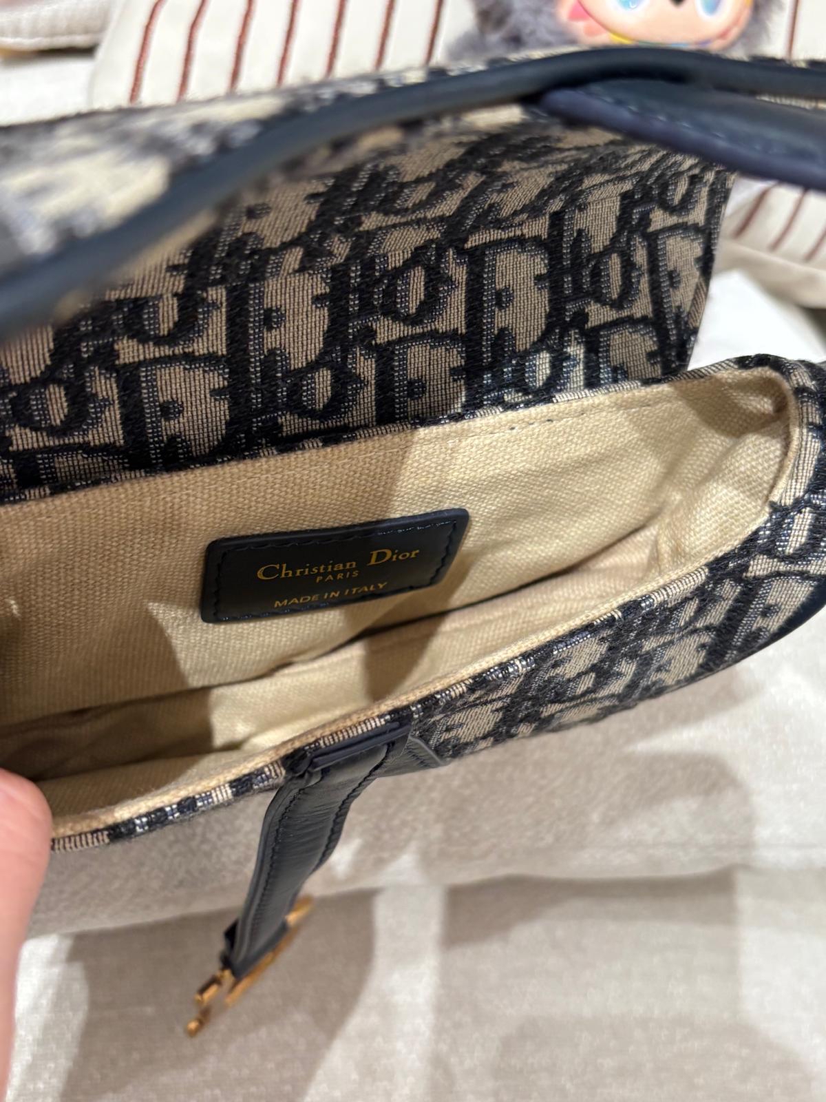 Dior saddle mini Shoulder bag 100%Authentic,95%new ✅收據✅ certificate ✅dust bag
