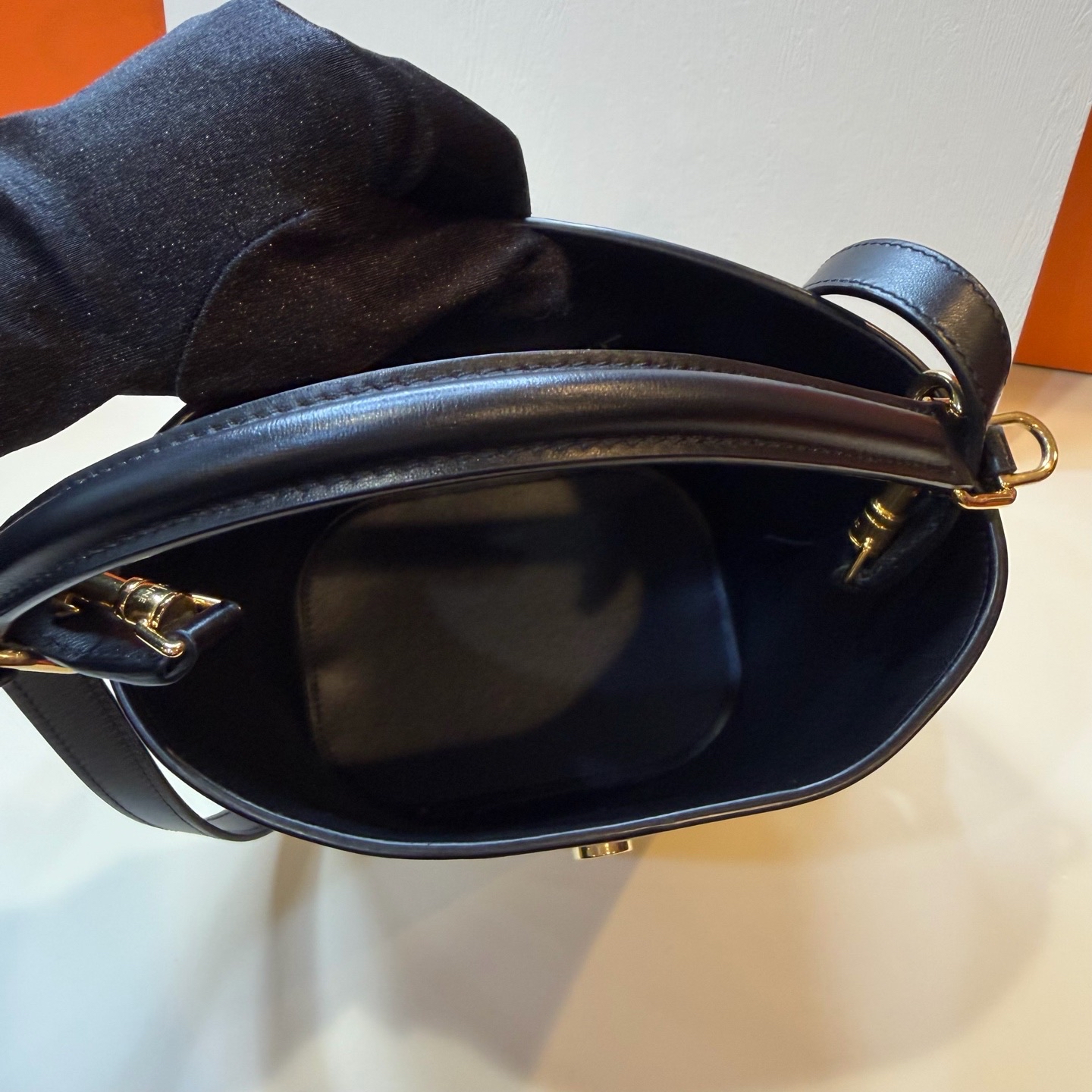 pre owned celine bucket louise