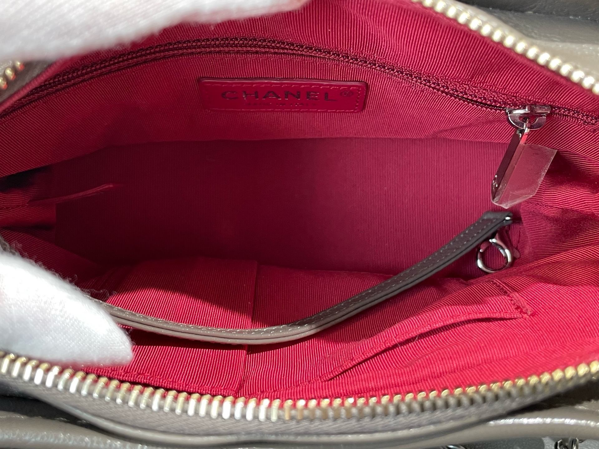 【預訂貨品】CHANEL 大象灰流浪包