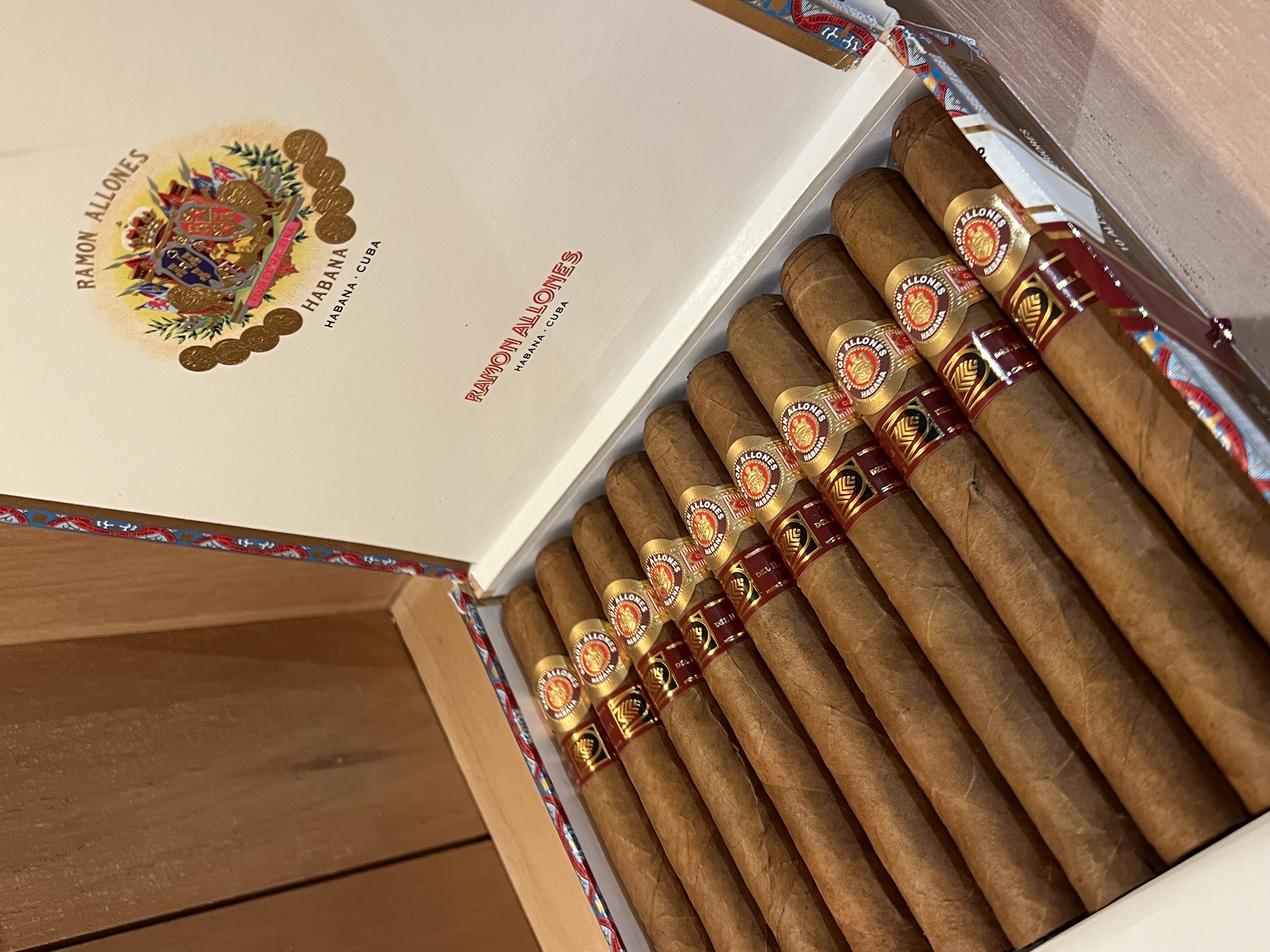 RAMON ALLONES雷蒙阿隆尼LCDH （10支）