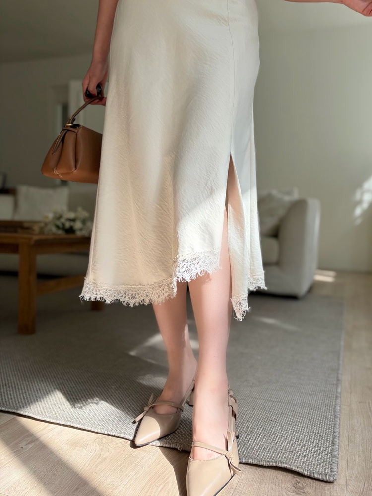 Lacie Asymmetric Skirt (Ivory)
