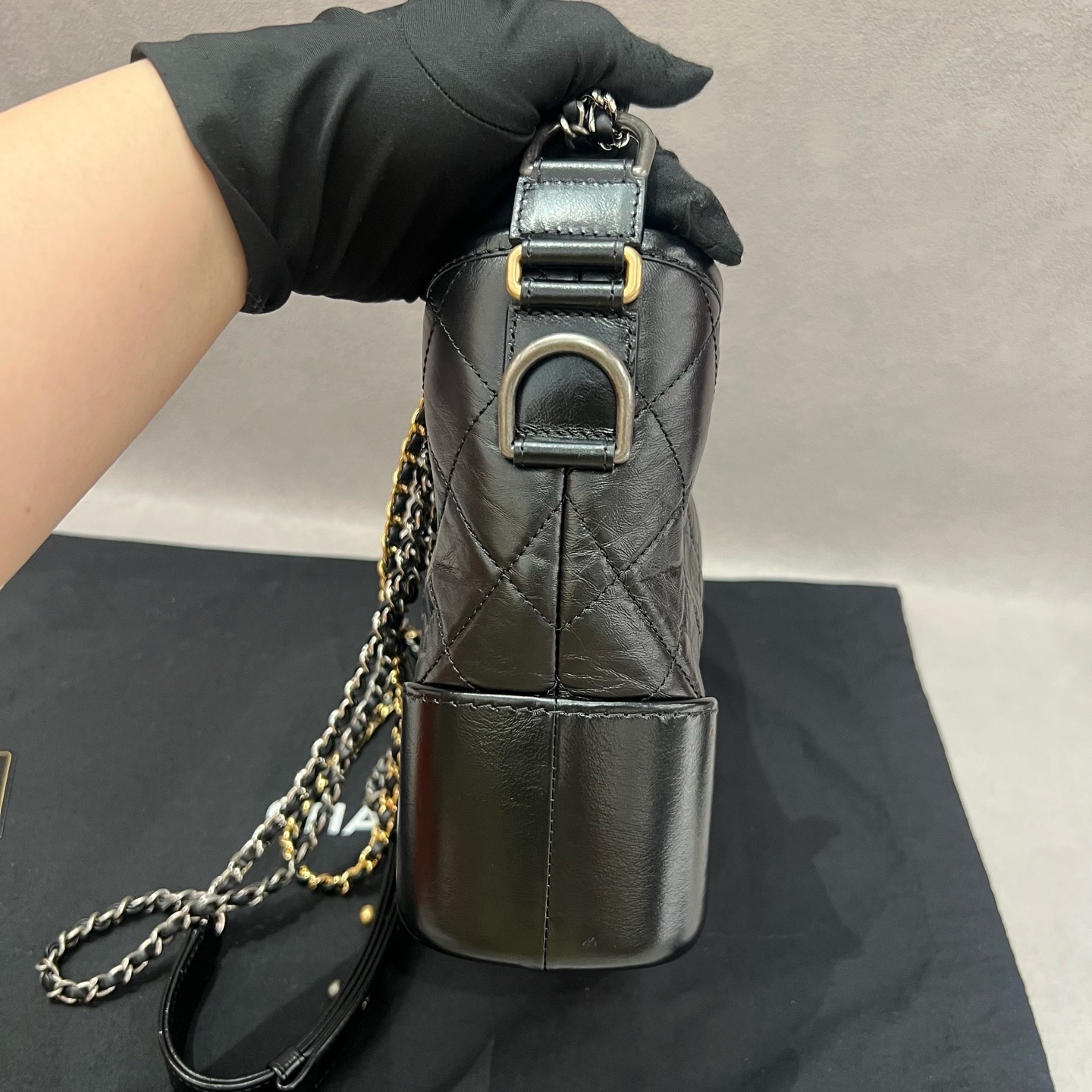 【預訂貨品】Chanel 20A黑金流浪包