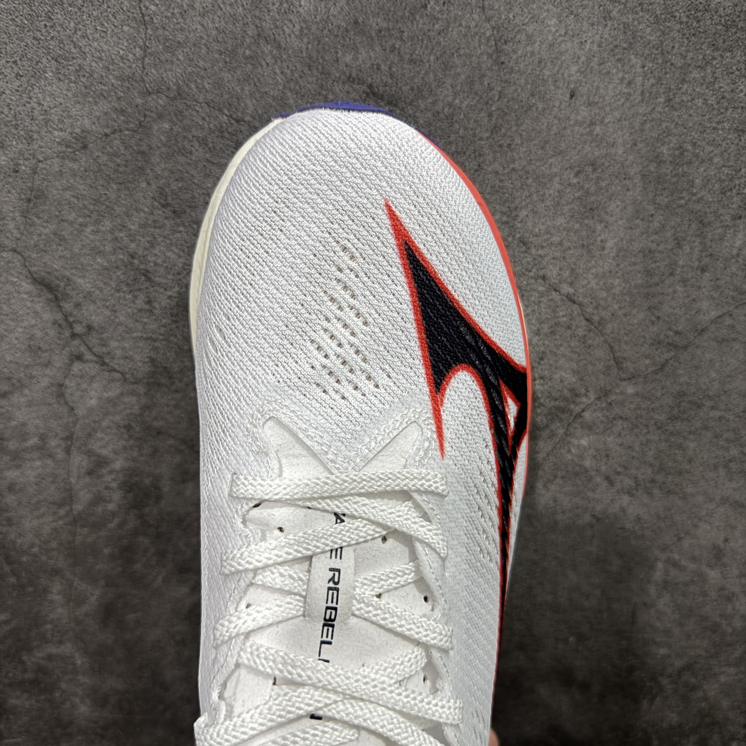 Mizuno Wave Rebellion Pro 3