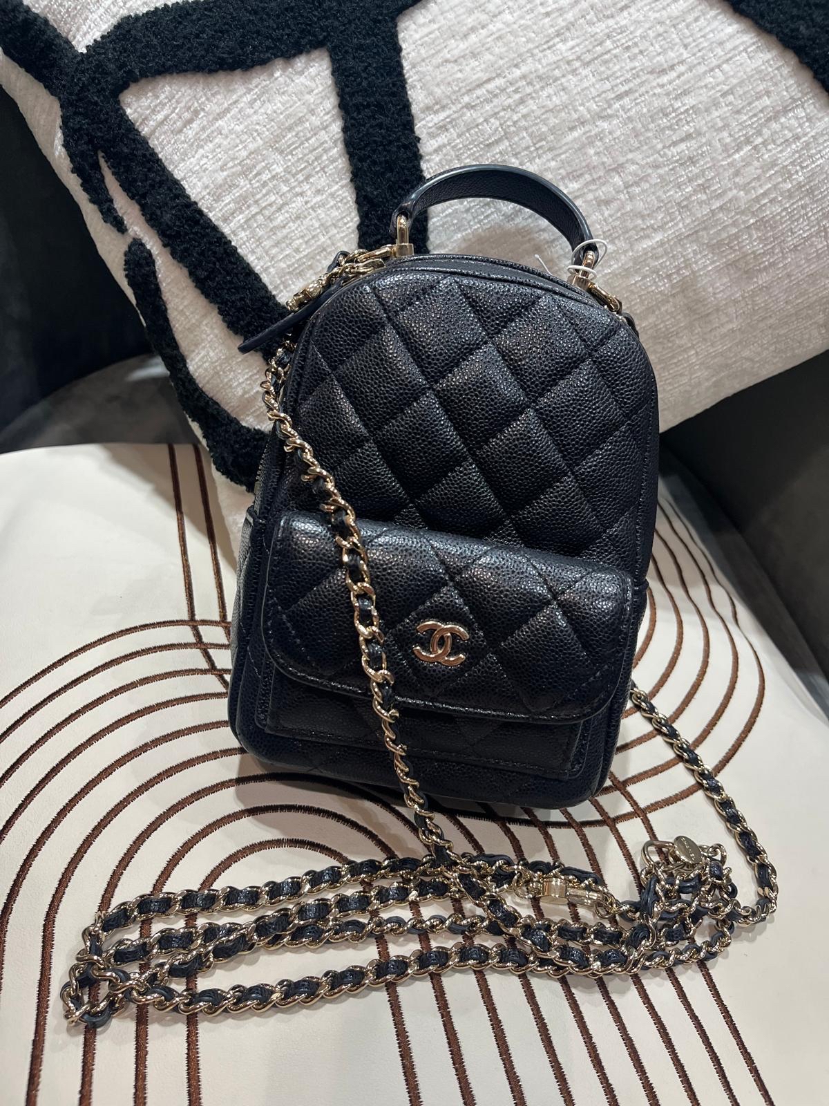 Chanel mini backpack 黑色荔枝牛皮淡金扣迷你背囊24C,100%Authentic,98%new ✅晶片✅dust bag✅box