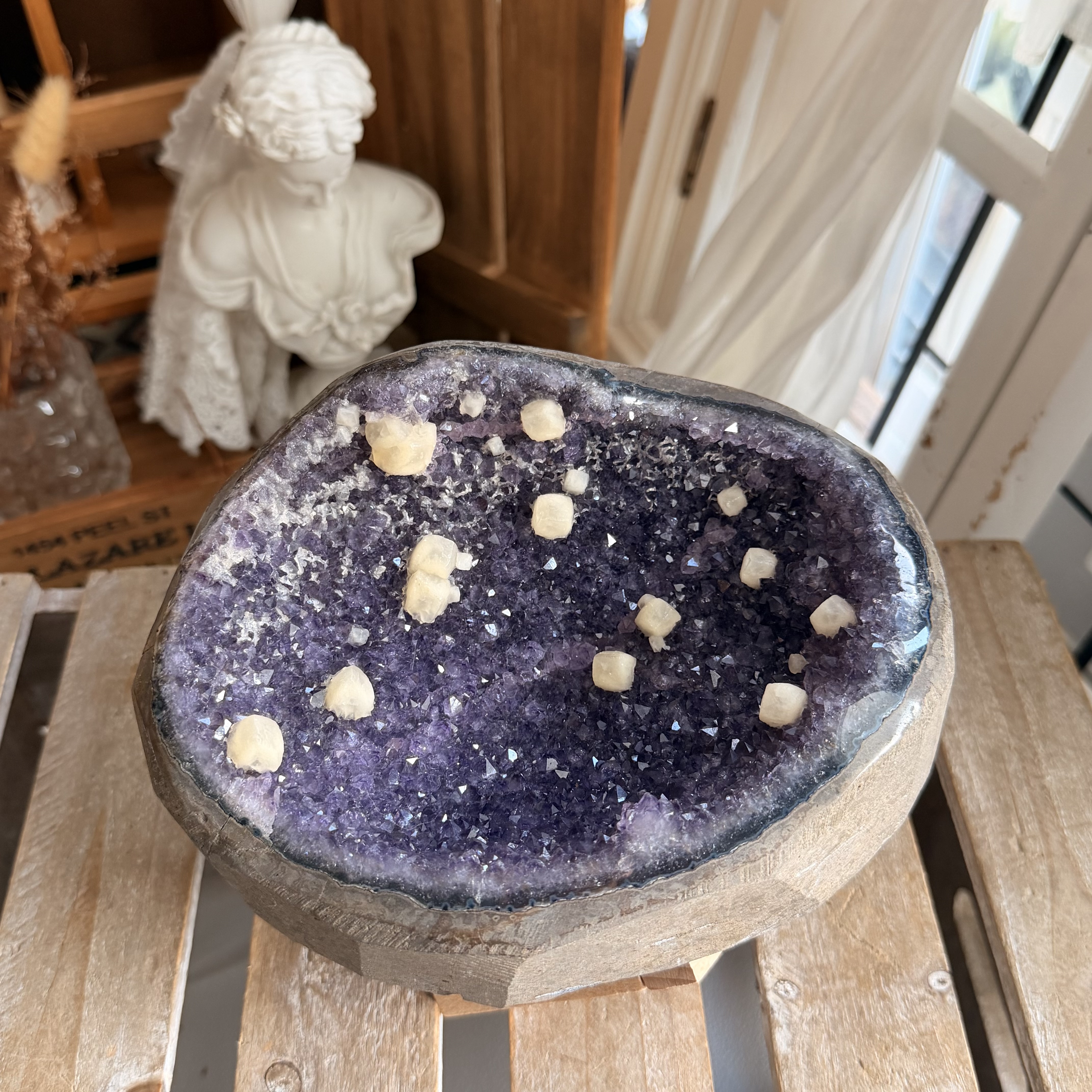 原皮紫水晶盤形擺件共生方解石