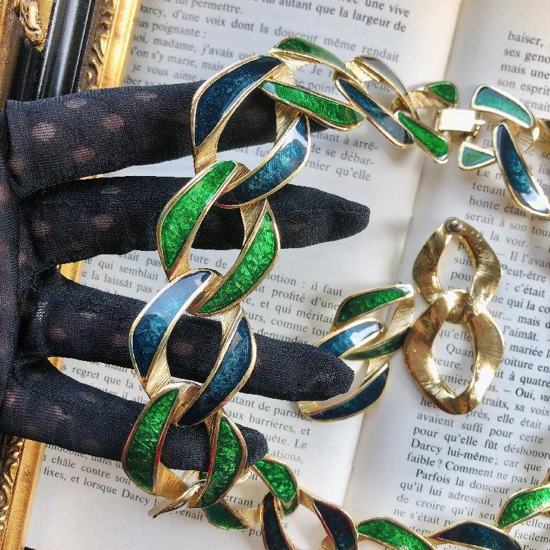 C.a. 1980s Designer StyleTwo Tone Green Enamel Statement Necklace and Pierce Earrings Set(MT1851-3)