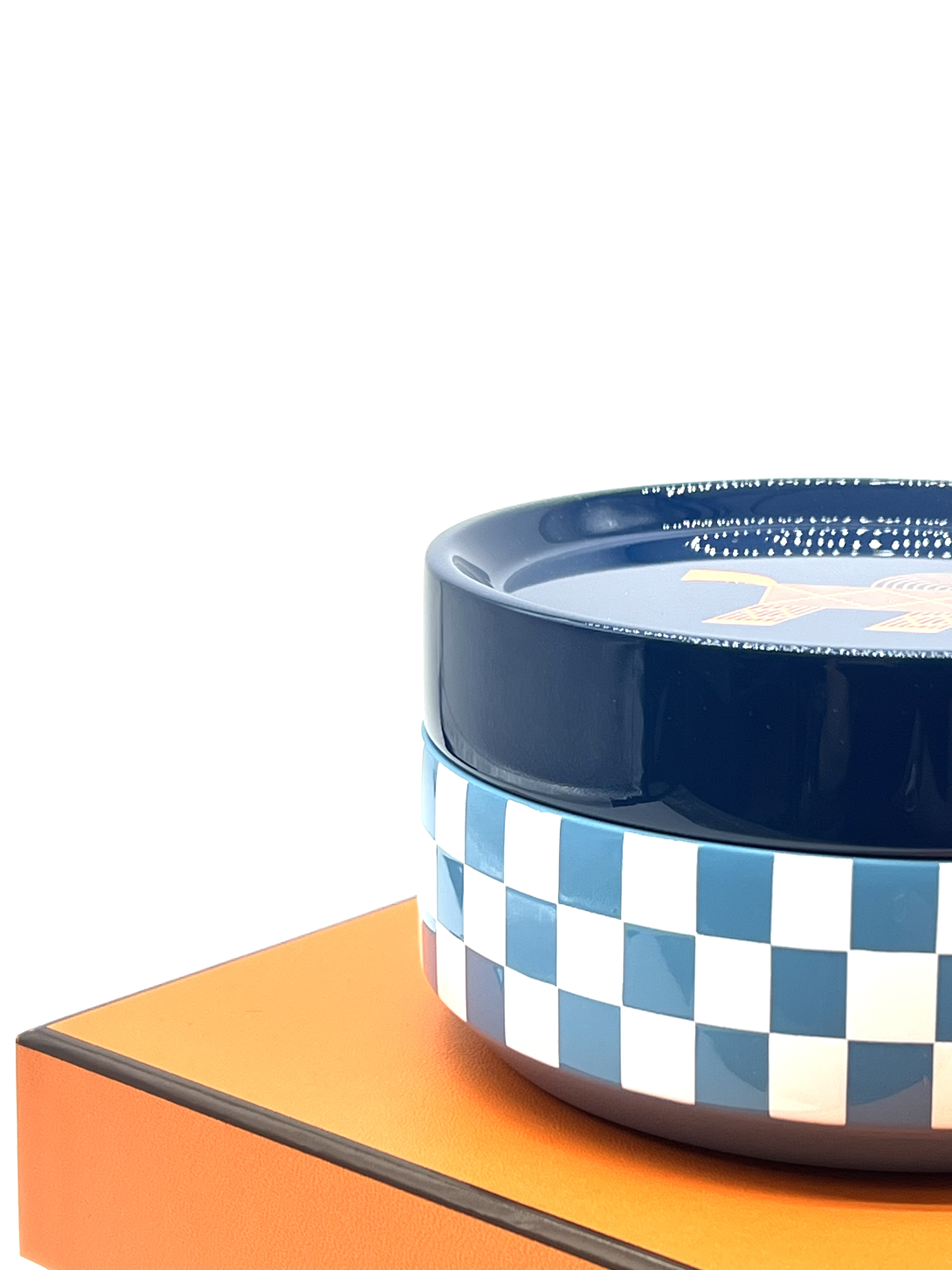 Pre-Owned  HERMÉS Animaux Nattes Box / Product Code: 26042201