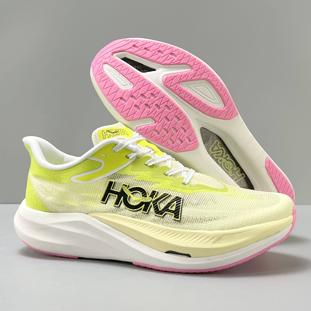 HOKA Rocket X 3