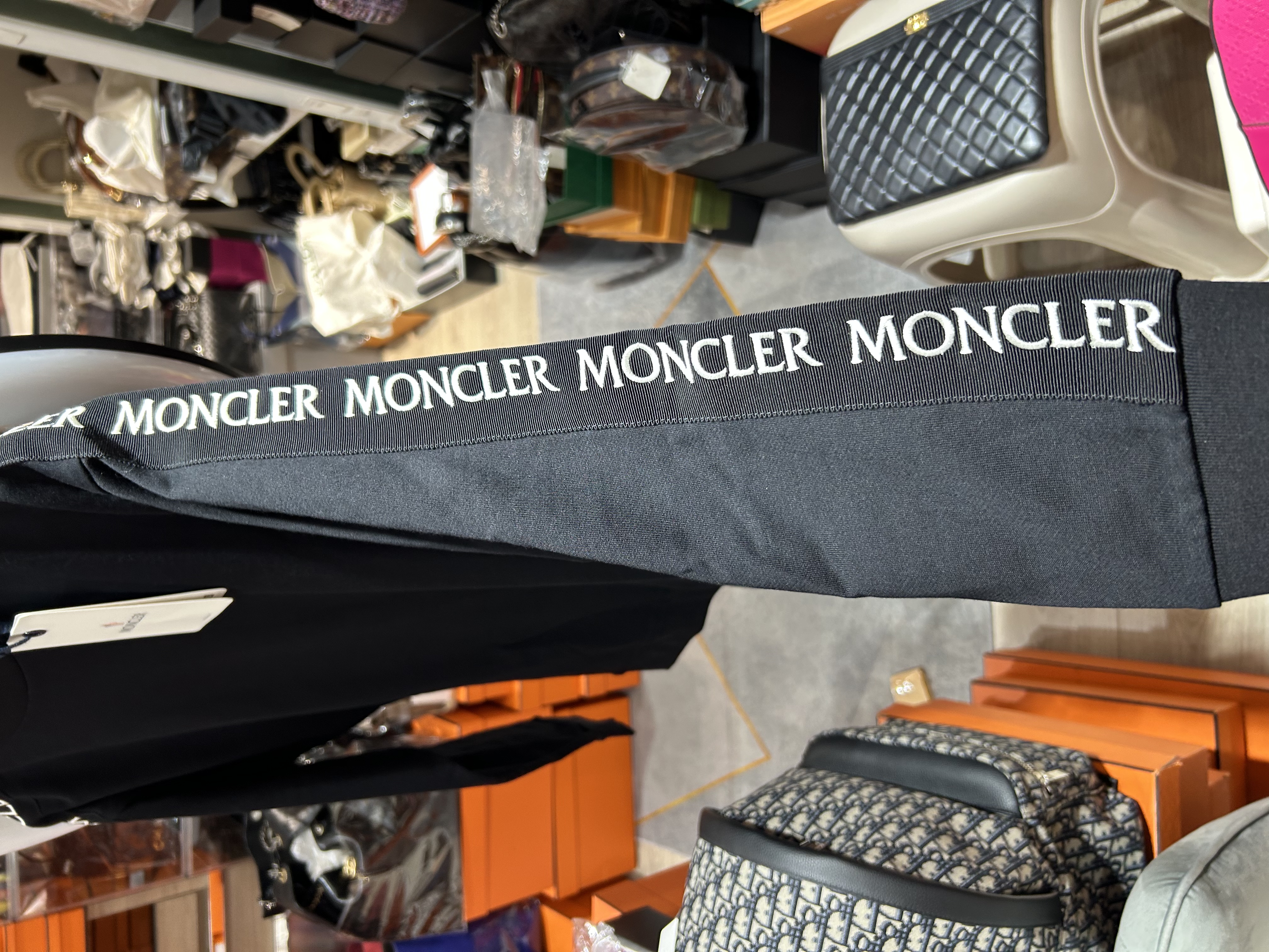 Moncler 黑色長袖 Hoodie 100%Authentic