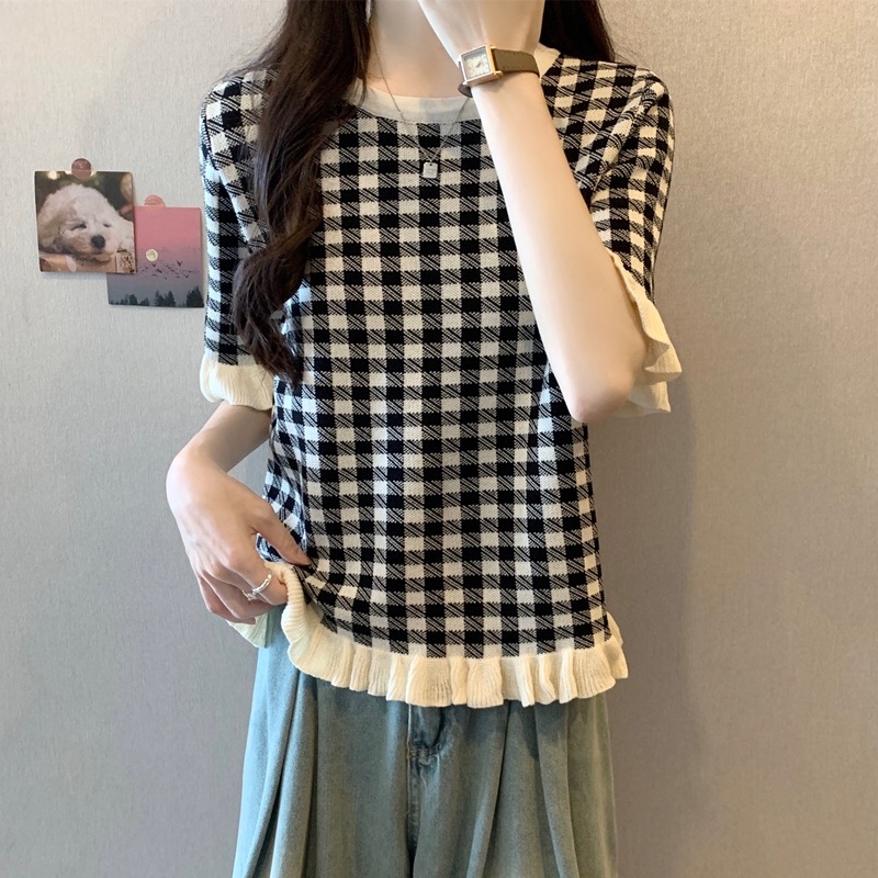 B159(946) 韩版千鸟格纹拼木耳边袖与下摆黑针织上衣