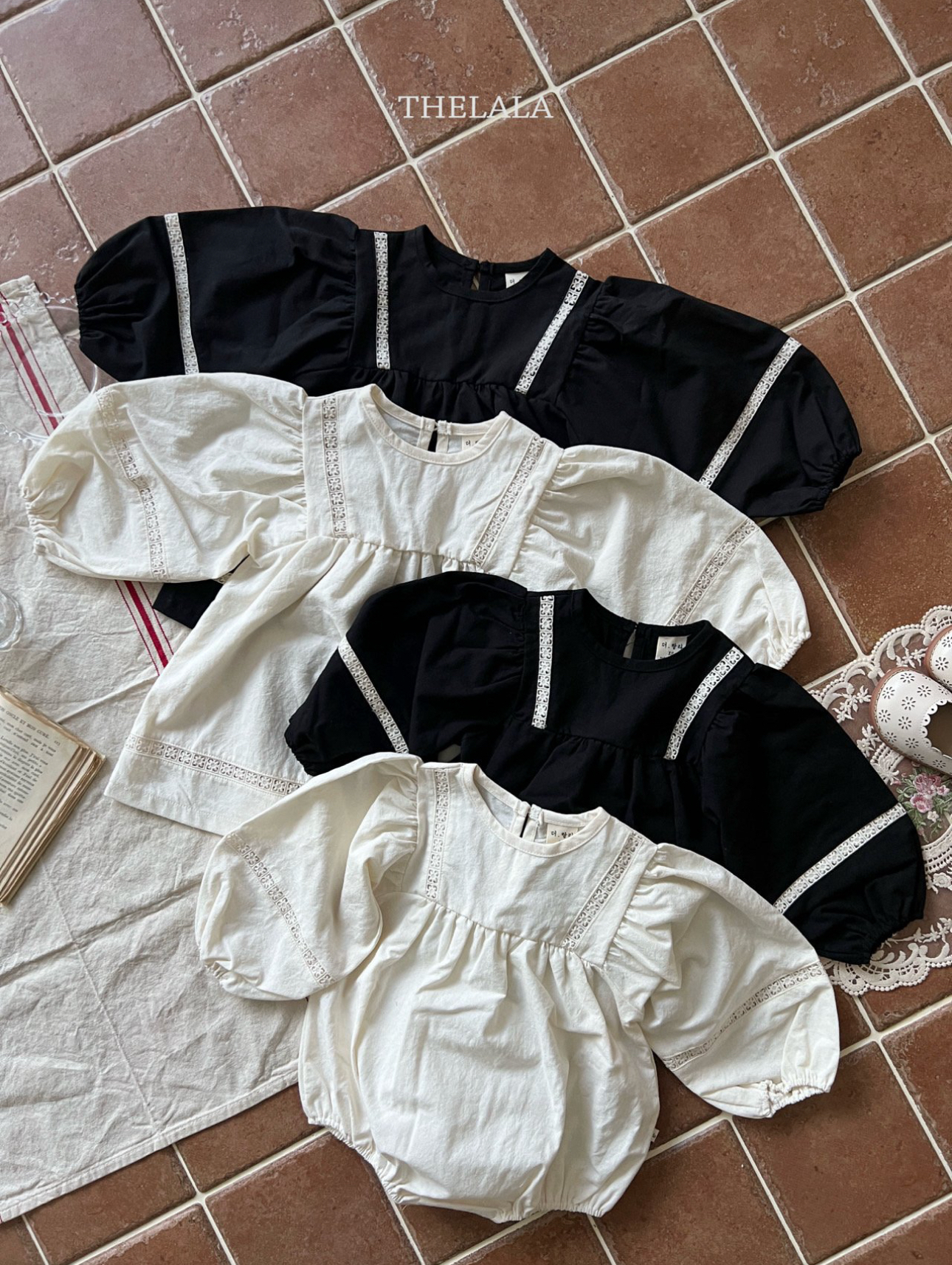 🌸預訂 韓國直送🌸🇰🇷THELALA兩色蕾絲花邊長袖包屁衣