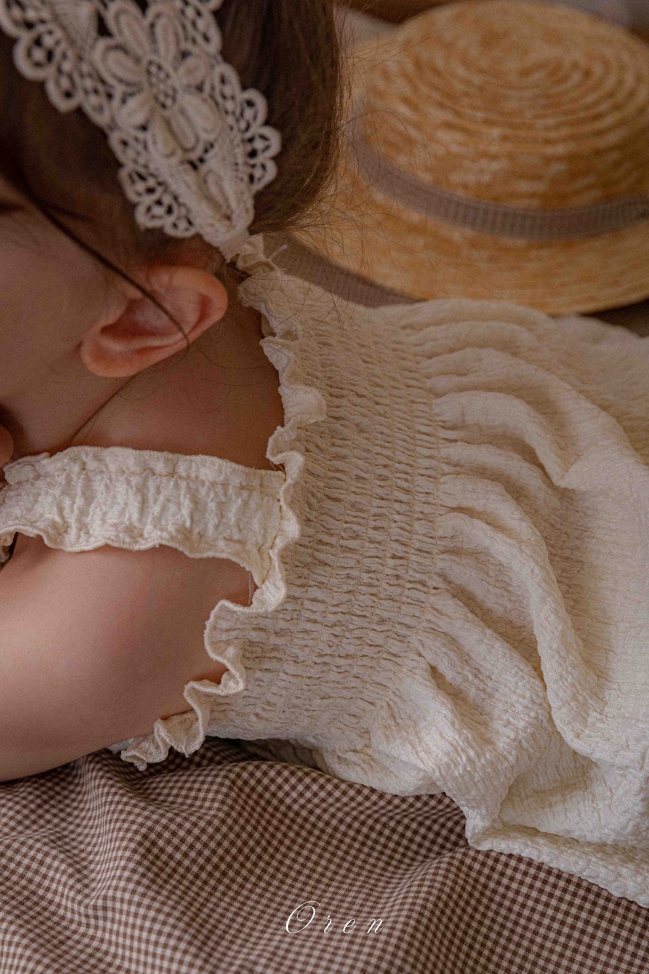 ☀️預訂 韓國直送☀️🇰🇷Oren Vienna兩色荷葉邊吊帶背心外套長褲三件套裝