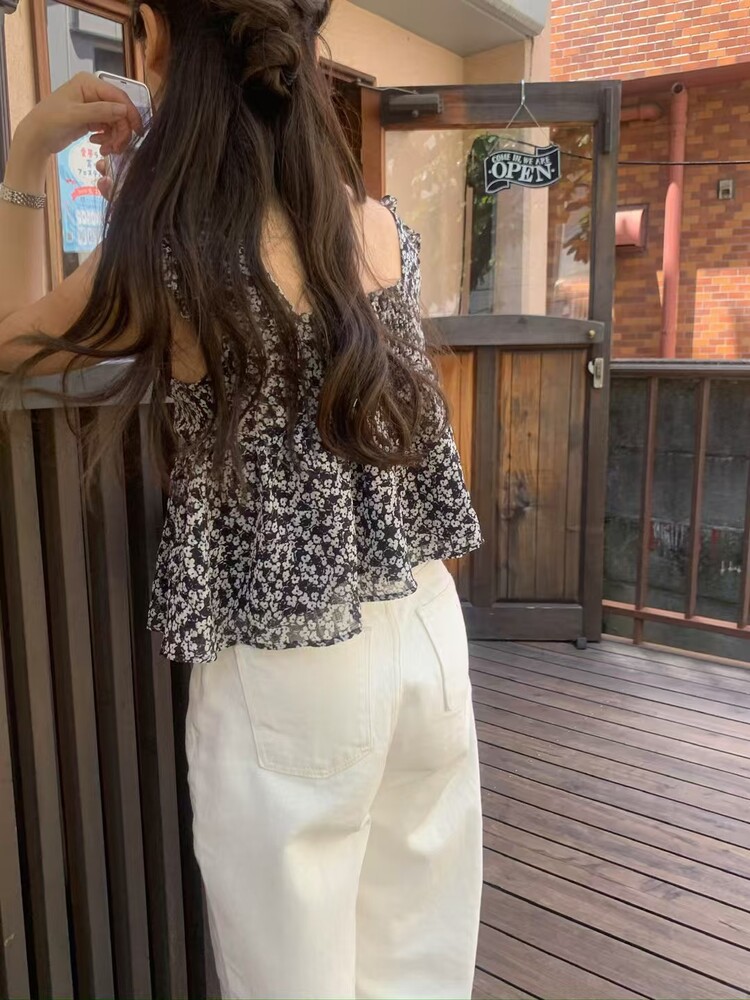 La Fleur Ruffle Blouse