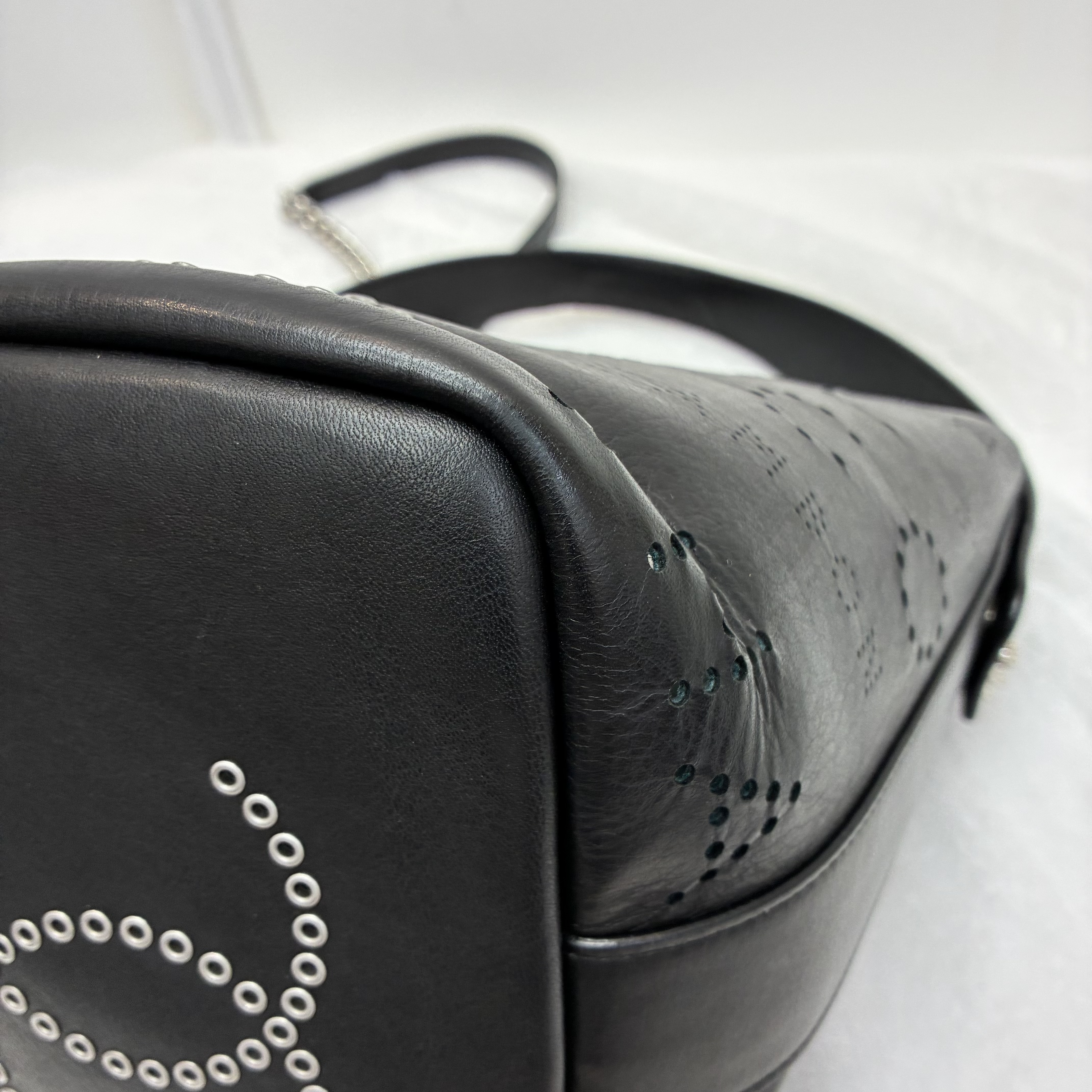 Chanel Small Perforated Calfskin Logo Eyelet Bucket Bag 香奈兒黑色穿孔小牛皮logo眼孔水桶包