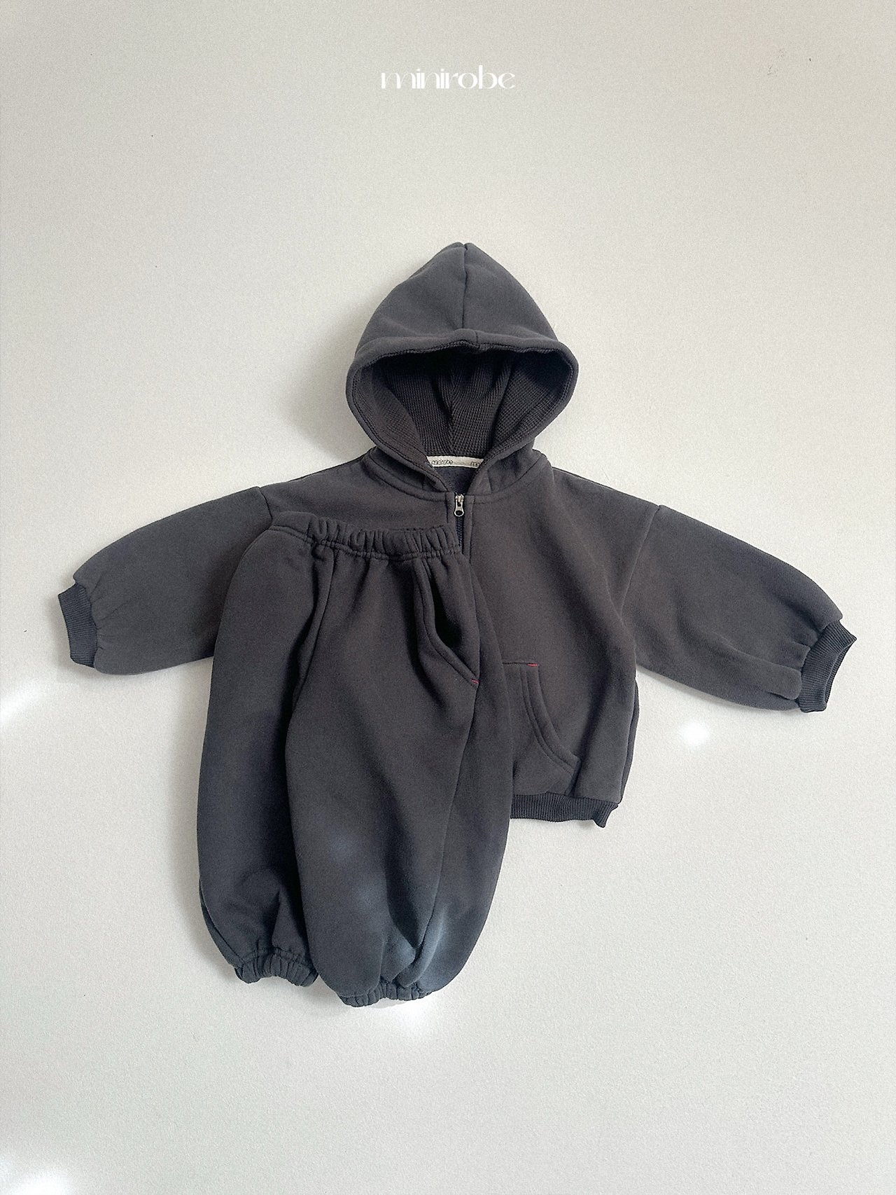 Mnirobe | Barrel jogger pants