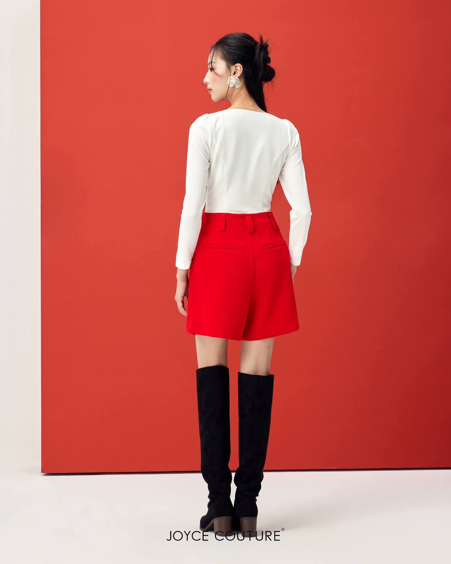 四方领自带胸垫上衣 T0773