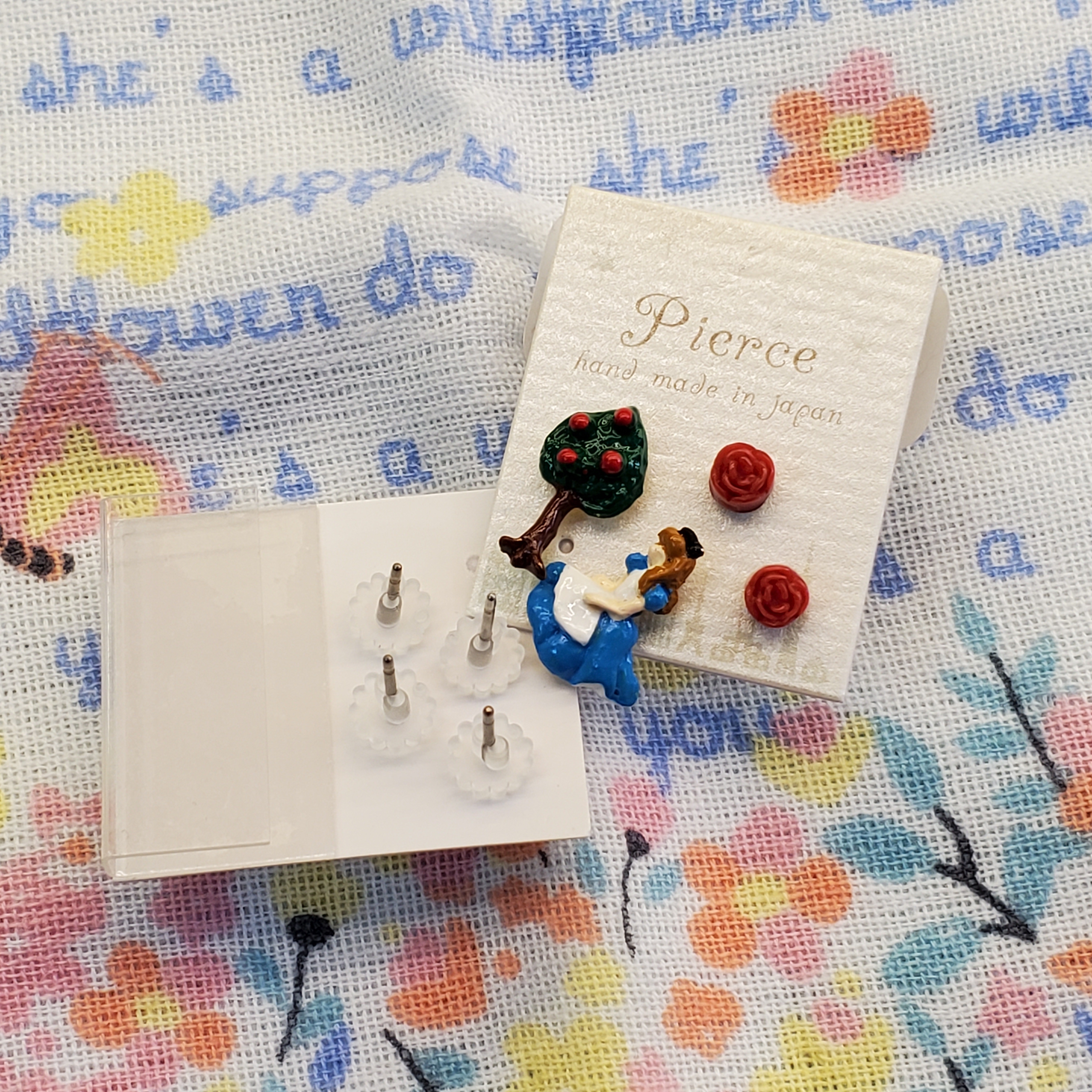 [現貨] [日本製] 愛麗絲耳針 {TF018442}