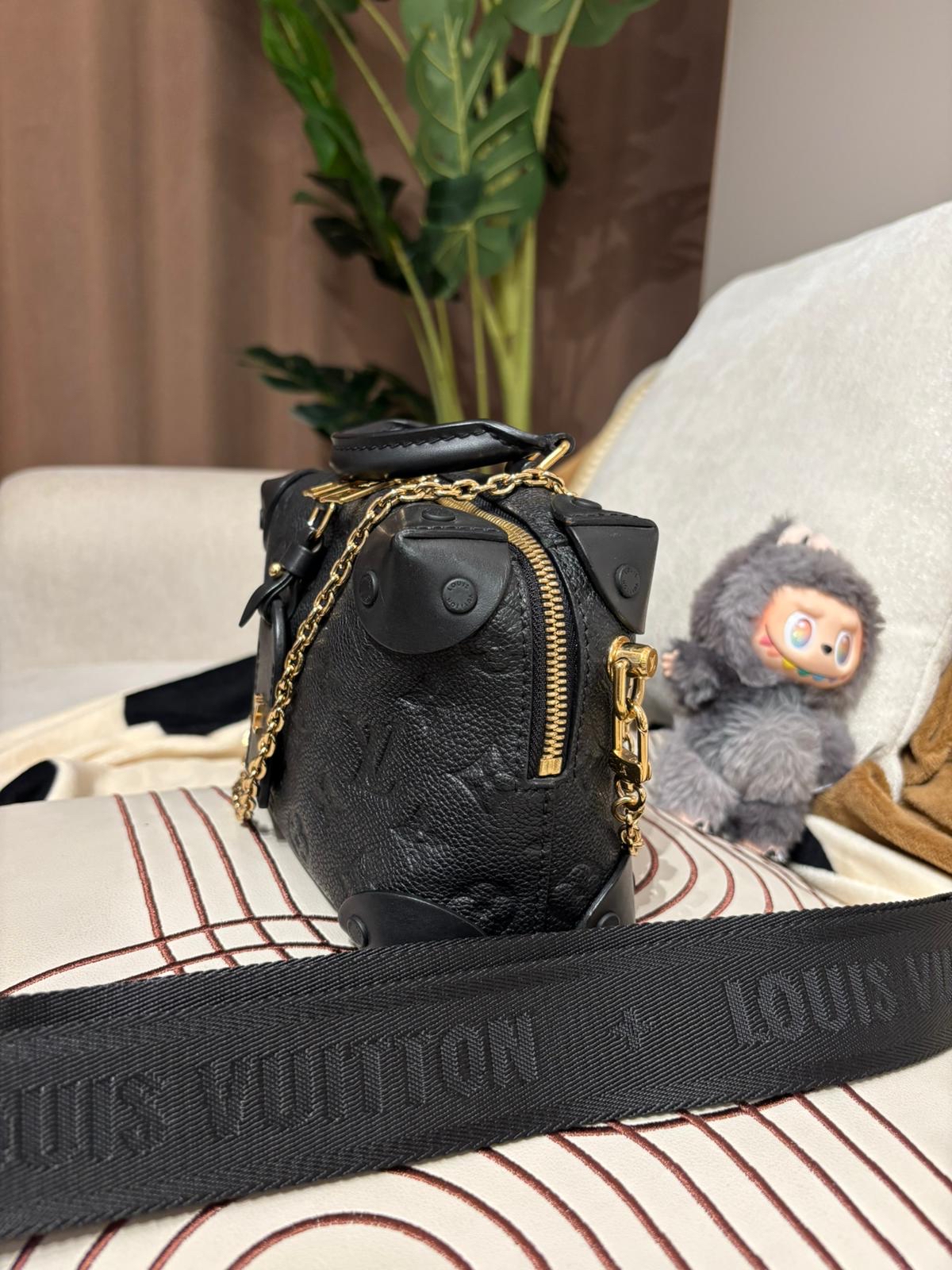 Lv Petite Malle Souple 2 way bag 黑色小牛皮M45393 Monogram Empreinte  100%Authentic,90%new ✅NFC✅肩帶✅Dust bag 