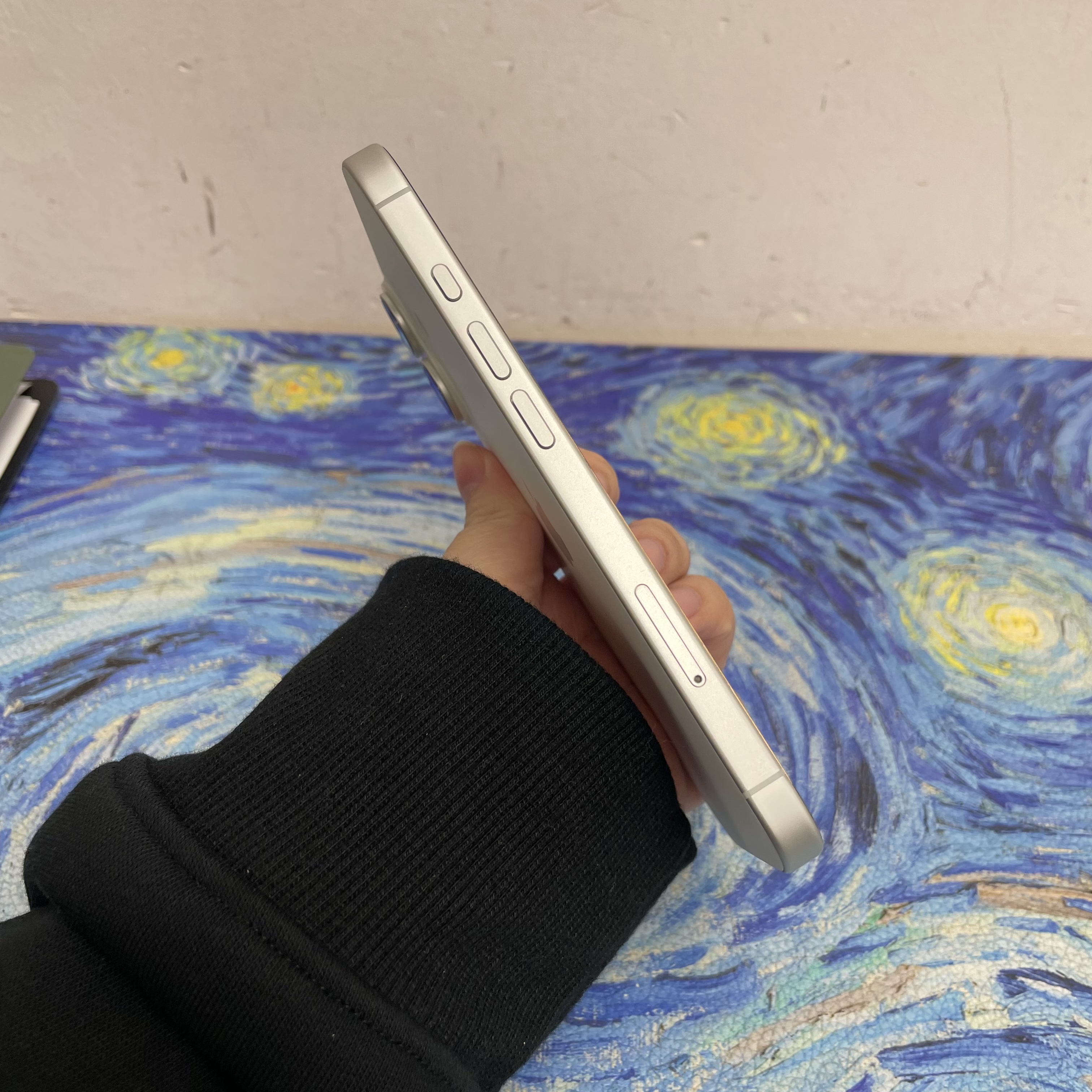 *6056 17 完美機 256GB 電100 白色 white