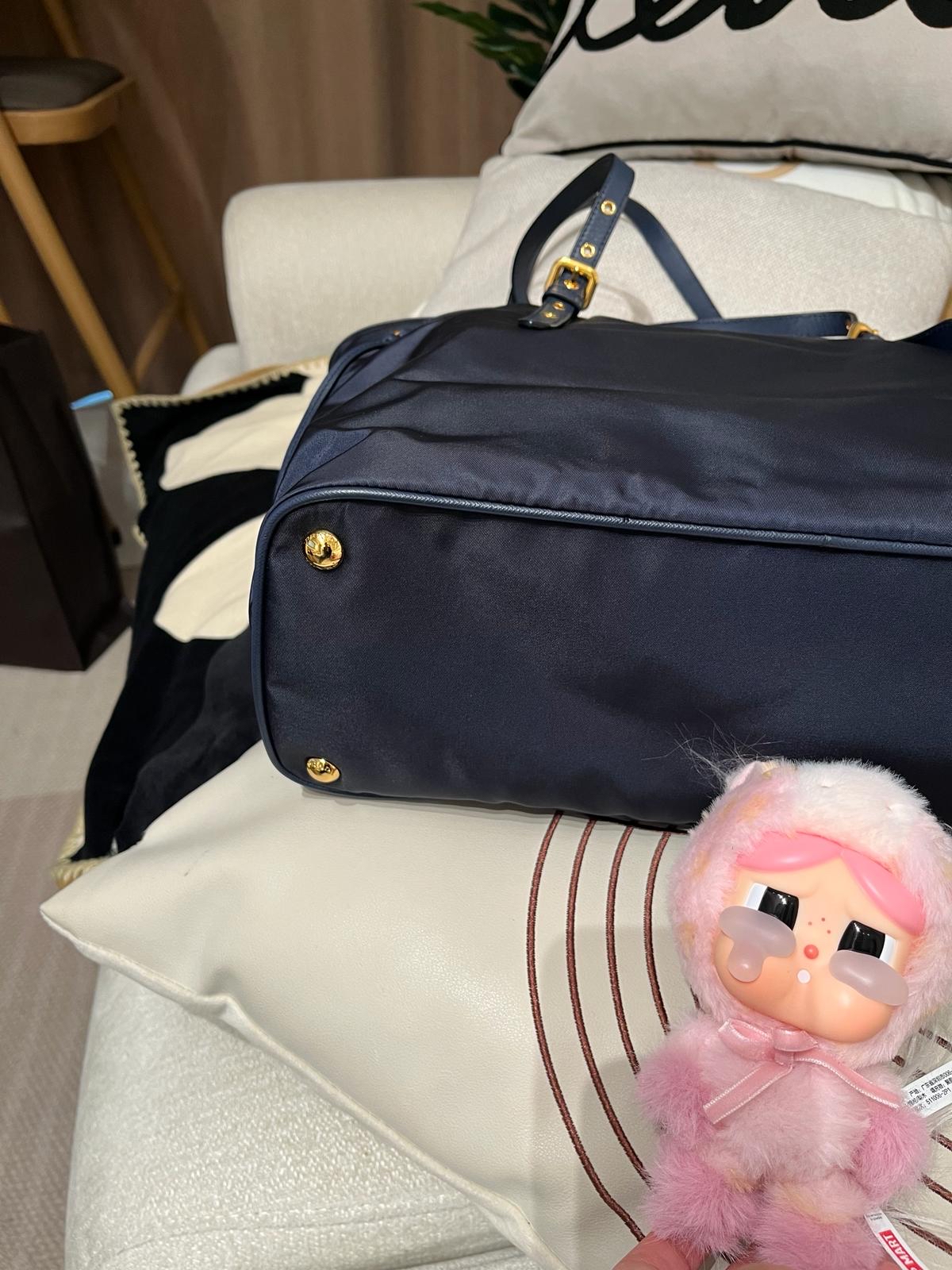 Prada Nylon Shopping Tote Bag Navy 100%Authentic, 98%New ✅ certificate 