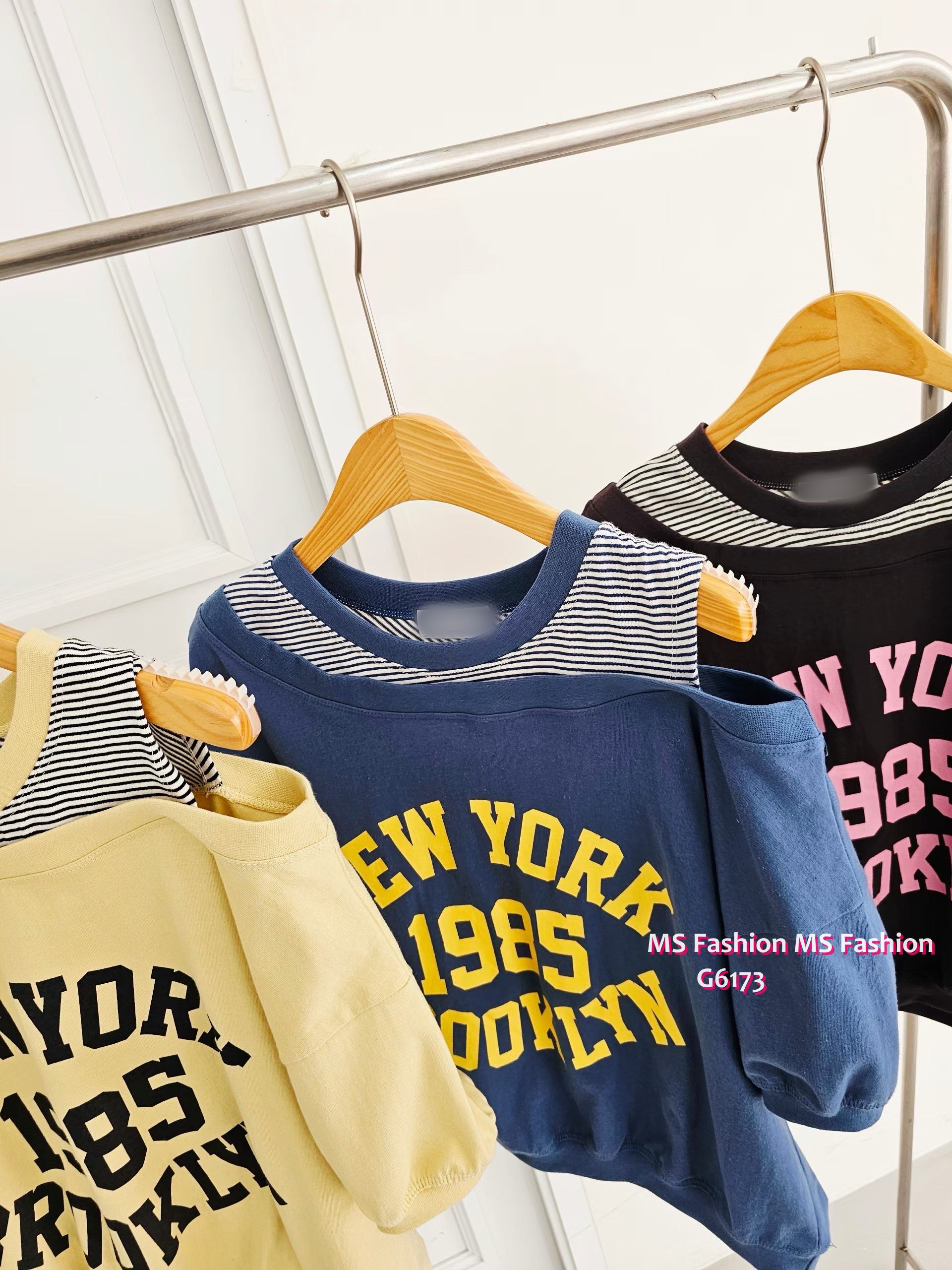 G6173 韓國🇰🇷露單肩字母top