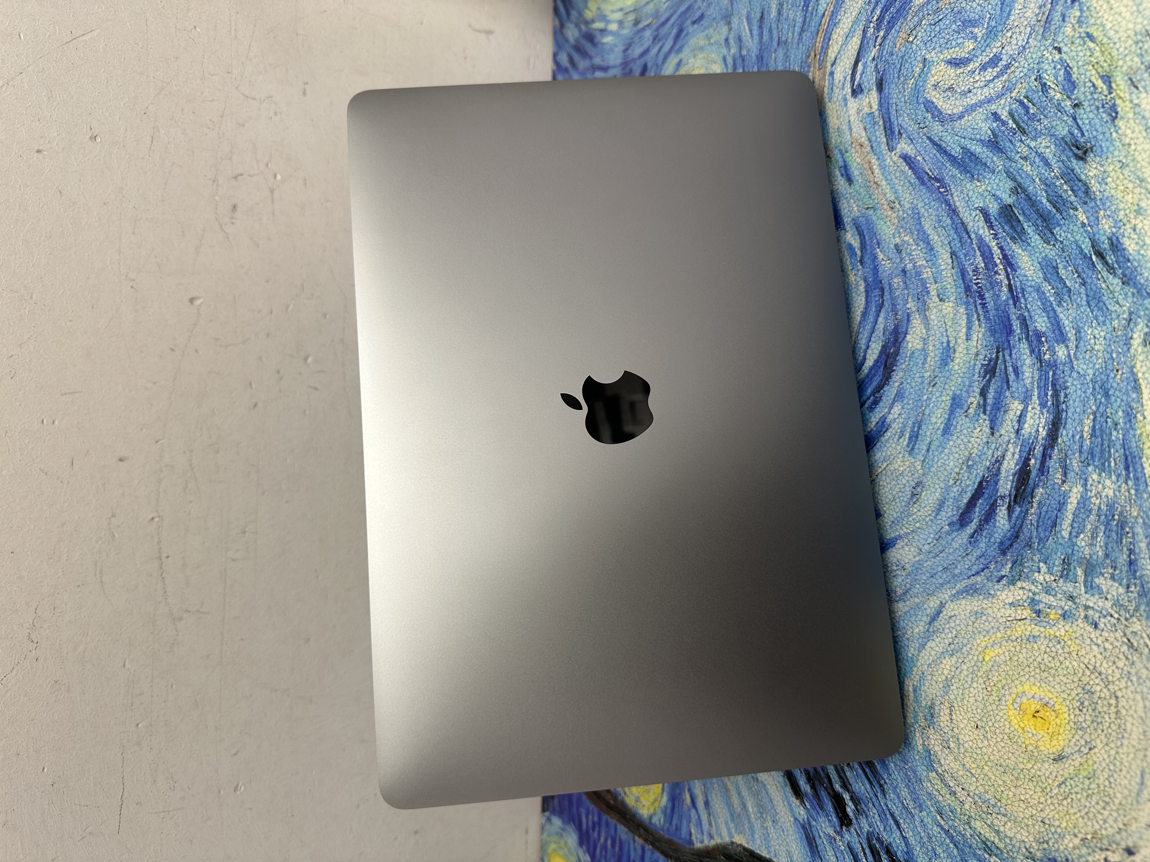 #6147 Apple MacBook Pro/APPLE Retina/M2 CPU/8GB Ram/512GB SSD/Touch ID/Touch Bar/13.3吋Mon/ Laptop / Notebook /文書機/ Movie / Netflix / Disney+ / MacBook M2 Pro 