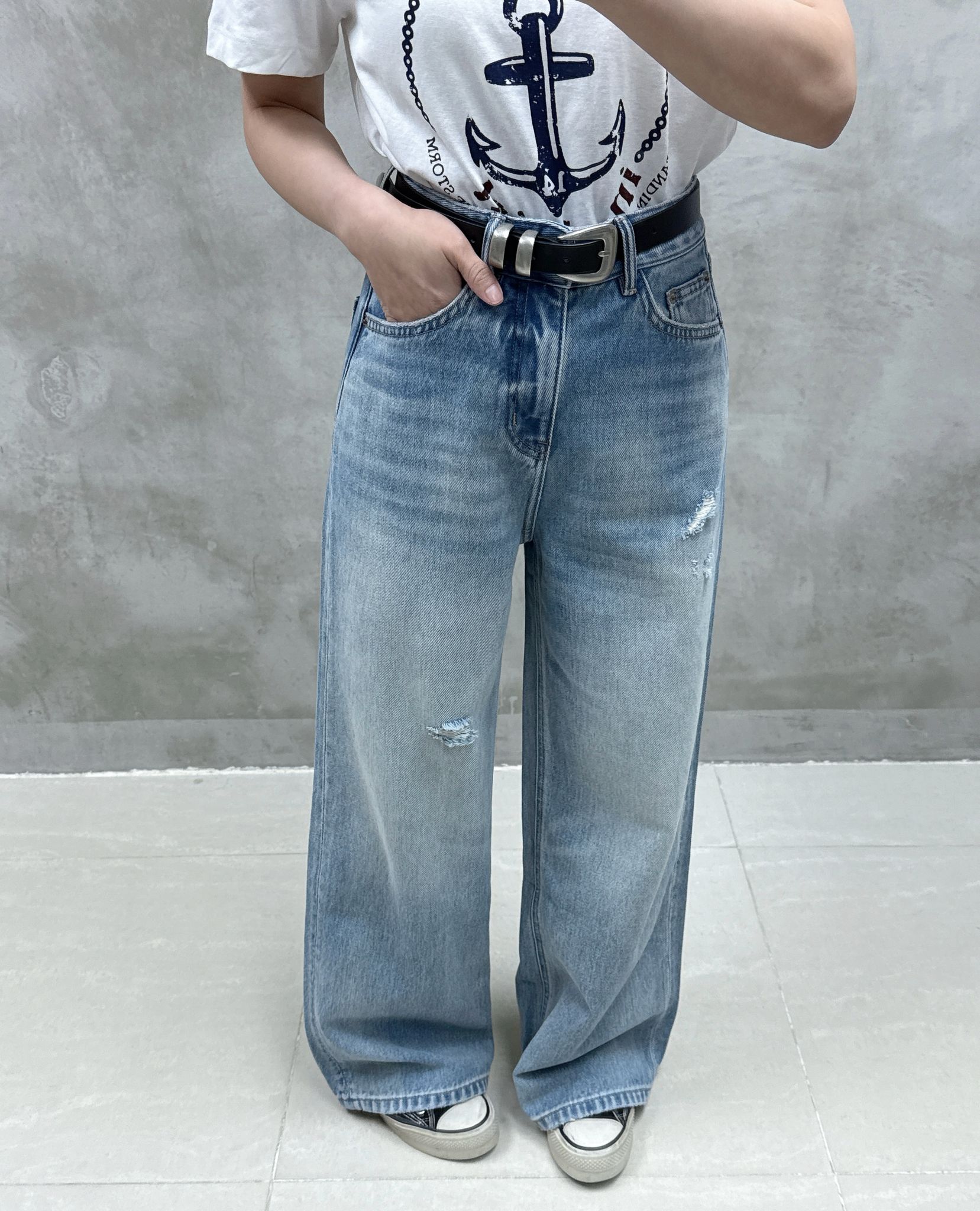 A03 洗水石磨爛牛仔褲