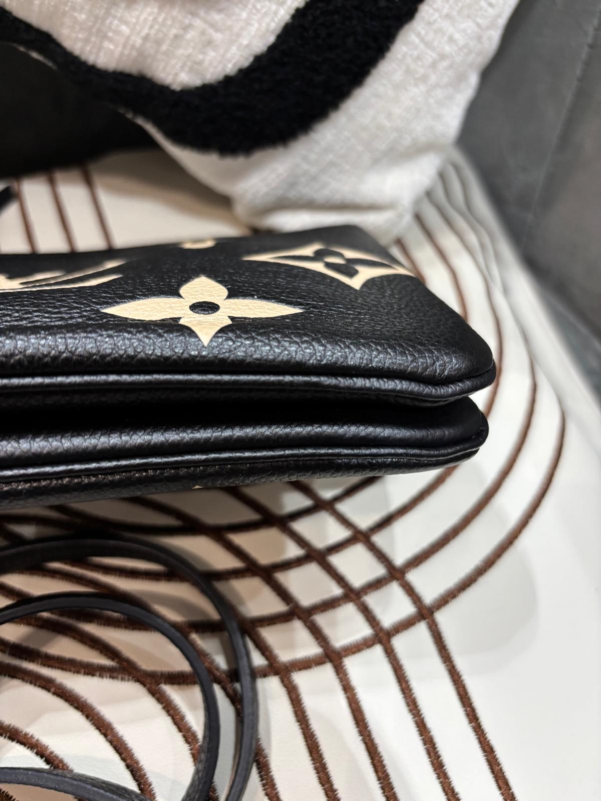 Lv Pochette Double Zipped Giant calfskin 100%Authentict,98%new✅dust bag 