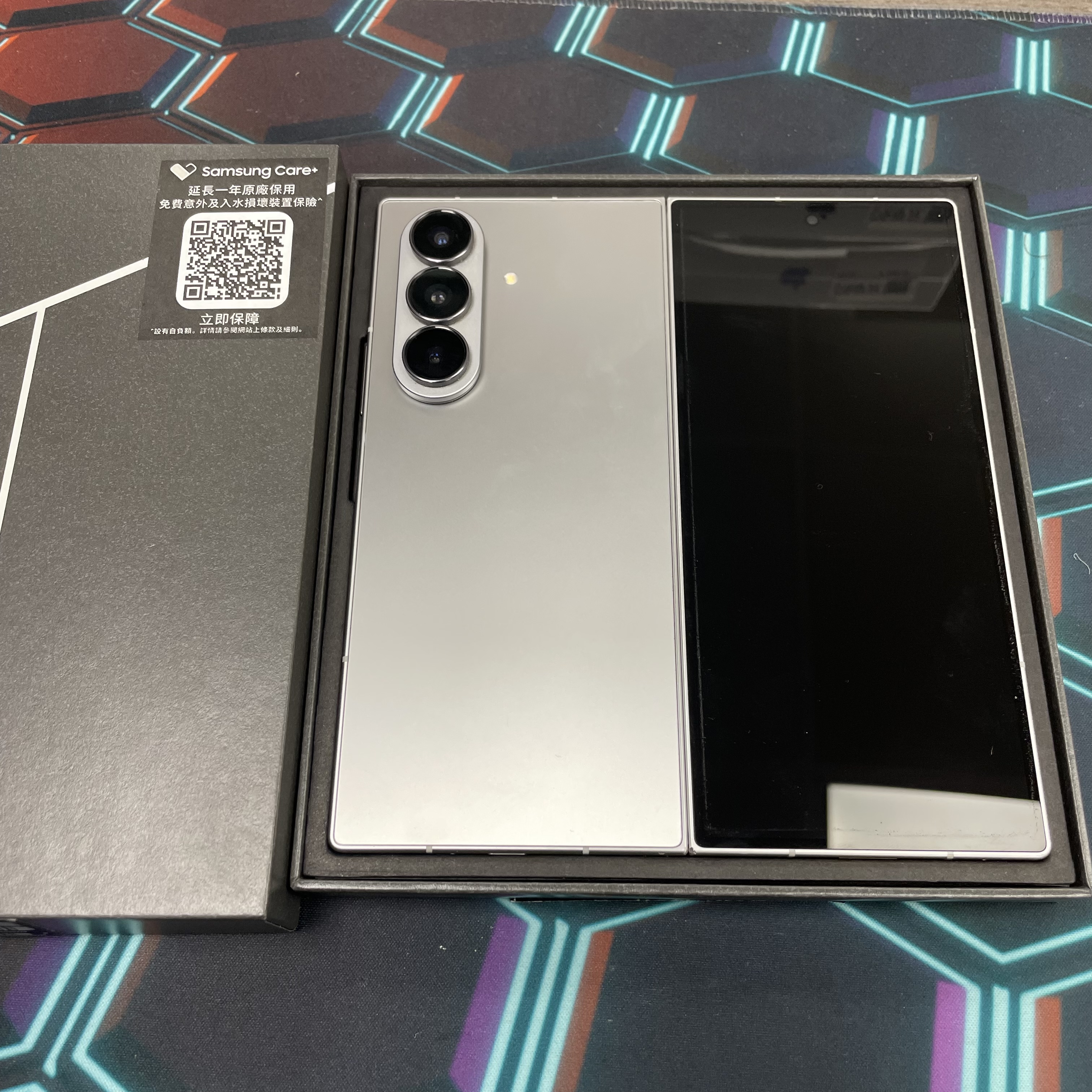 *6745 Galaxy Z Fold 7 超靚機 12+512GB 銀色 sliver