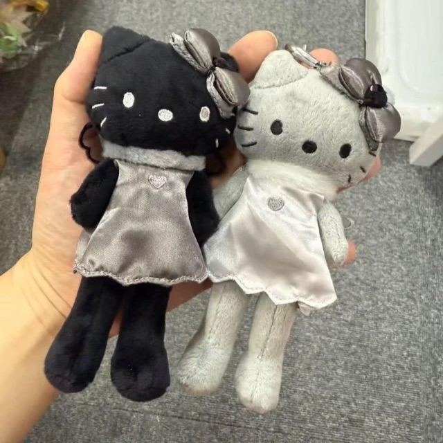 預訂 | 日本 Kitty 長腿黑白天使系列公仔 | Kitty掛飾 | 長腿hello kitty香港