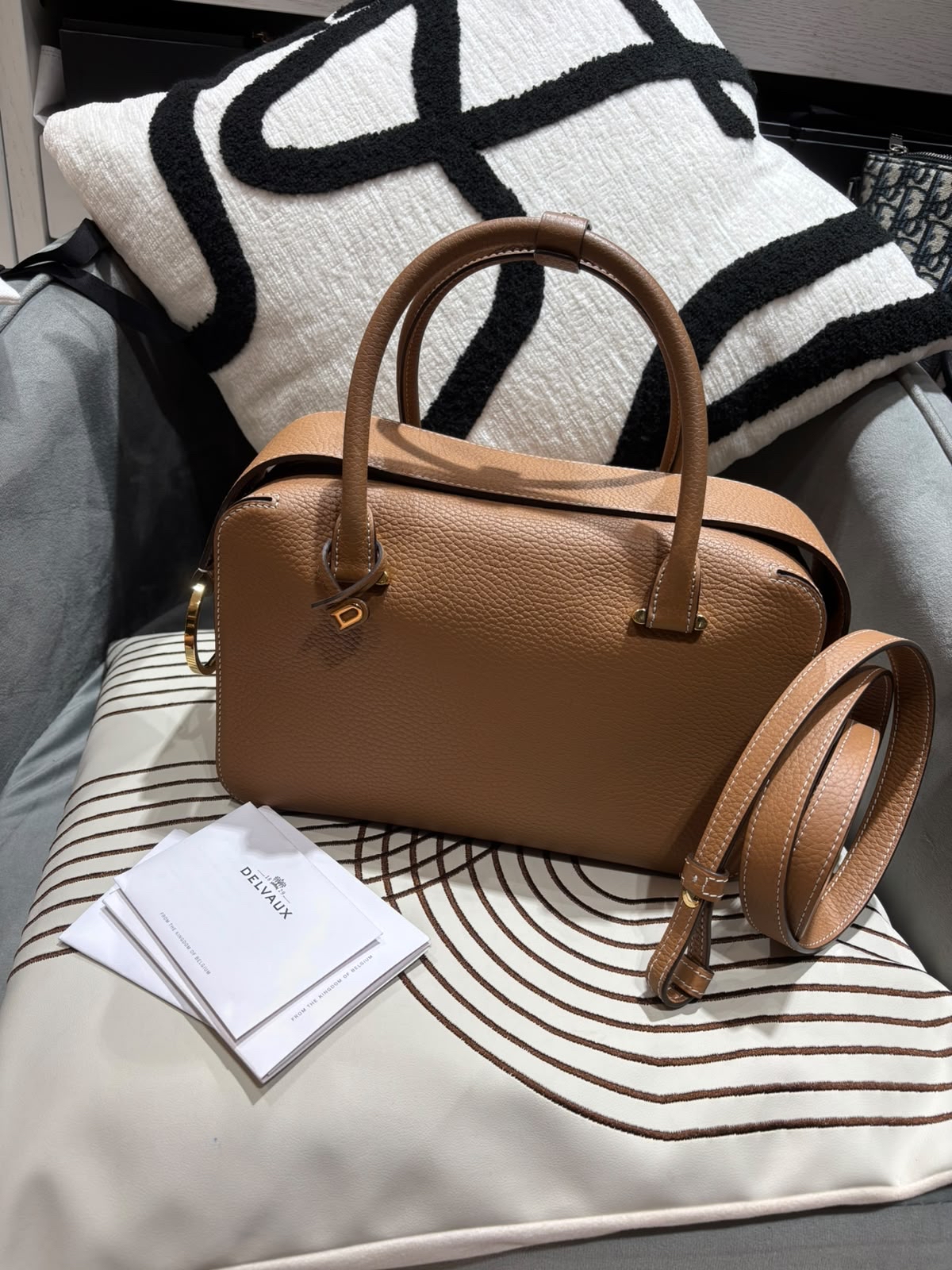 Delvaux Cool Box MM Taurillon Soft calfskin 100%Authentic, 99%New ✅ Receipt✅ certificate✅Dust Bag