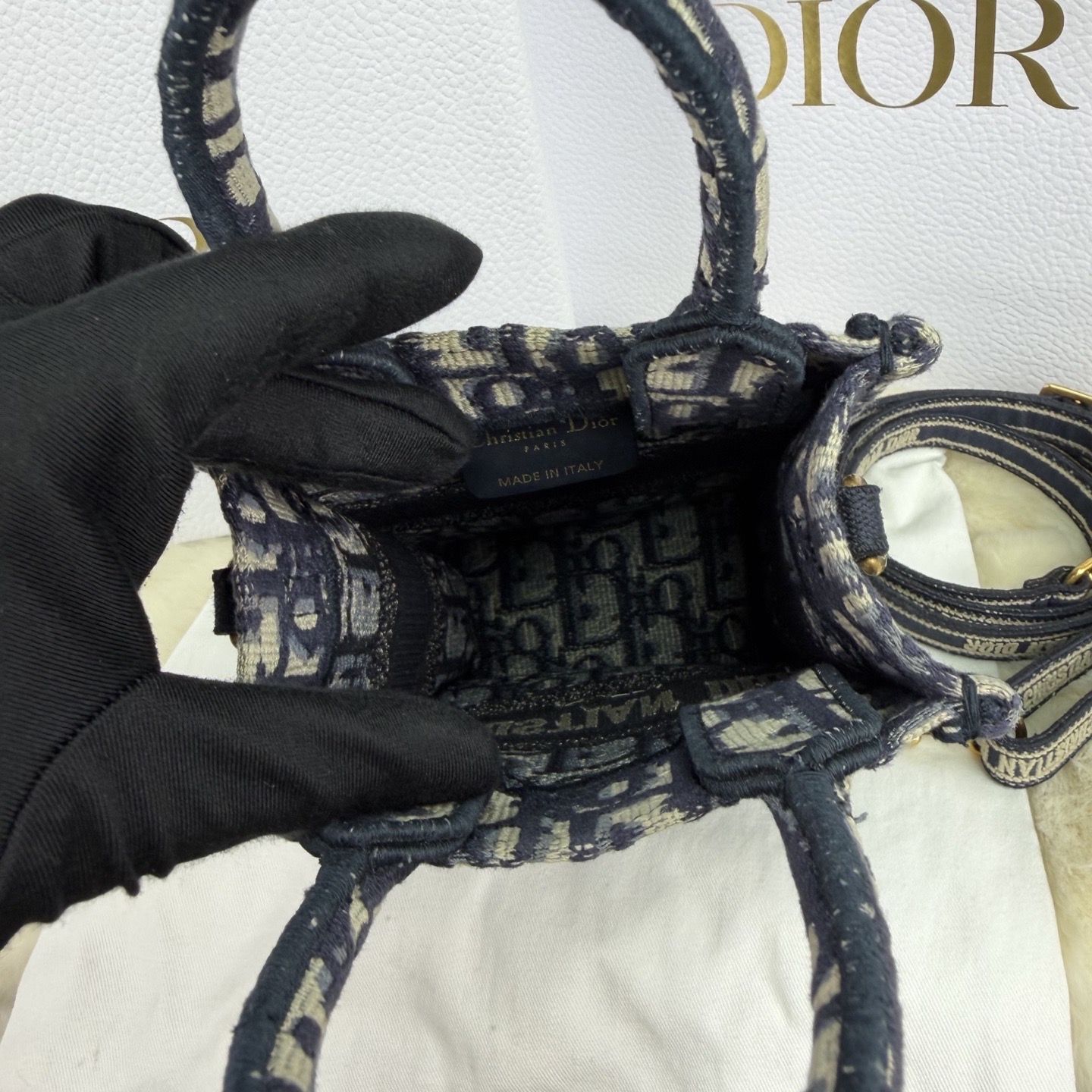 【預訂貨品】DIOR刺繡老花琴譜包