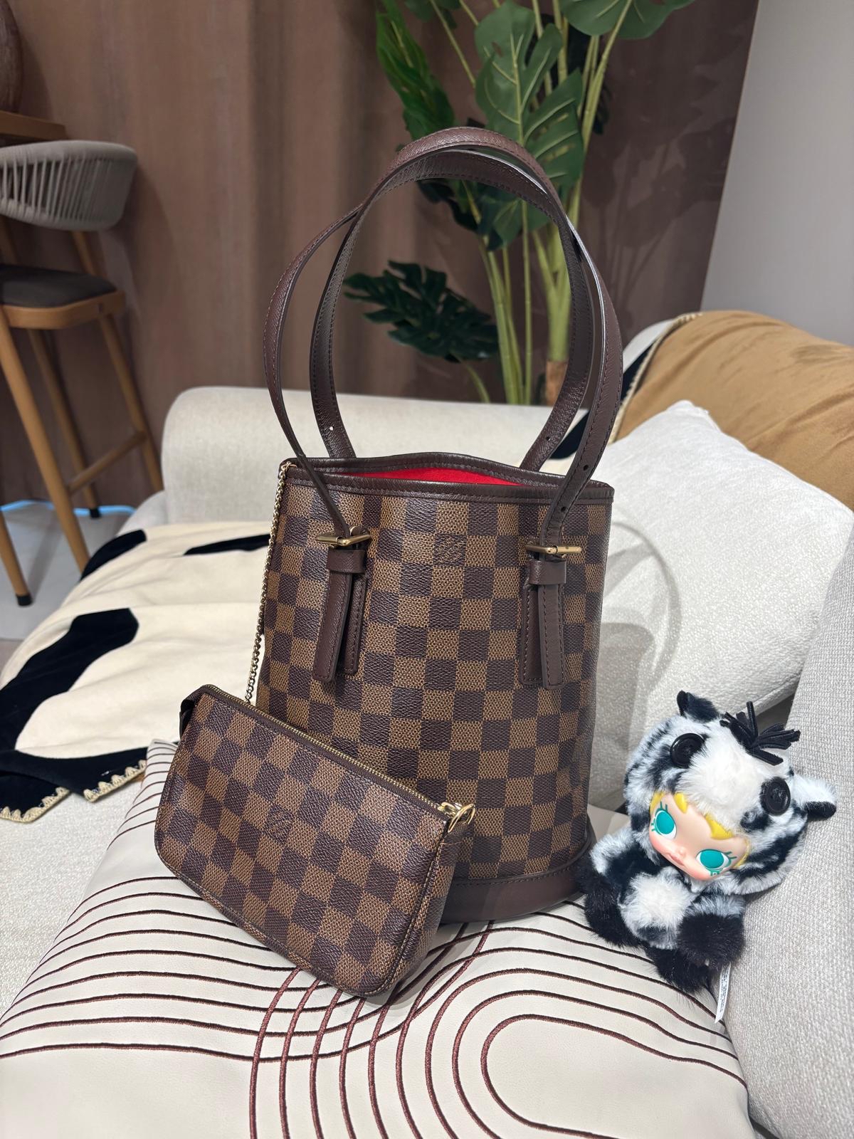Lv petit bucket with pochette 100%authentic,95%new ✅dust bag 