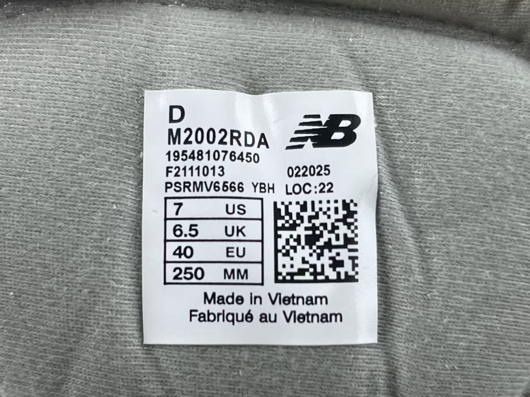 New Balance 2002R ML2002RDA