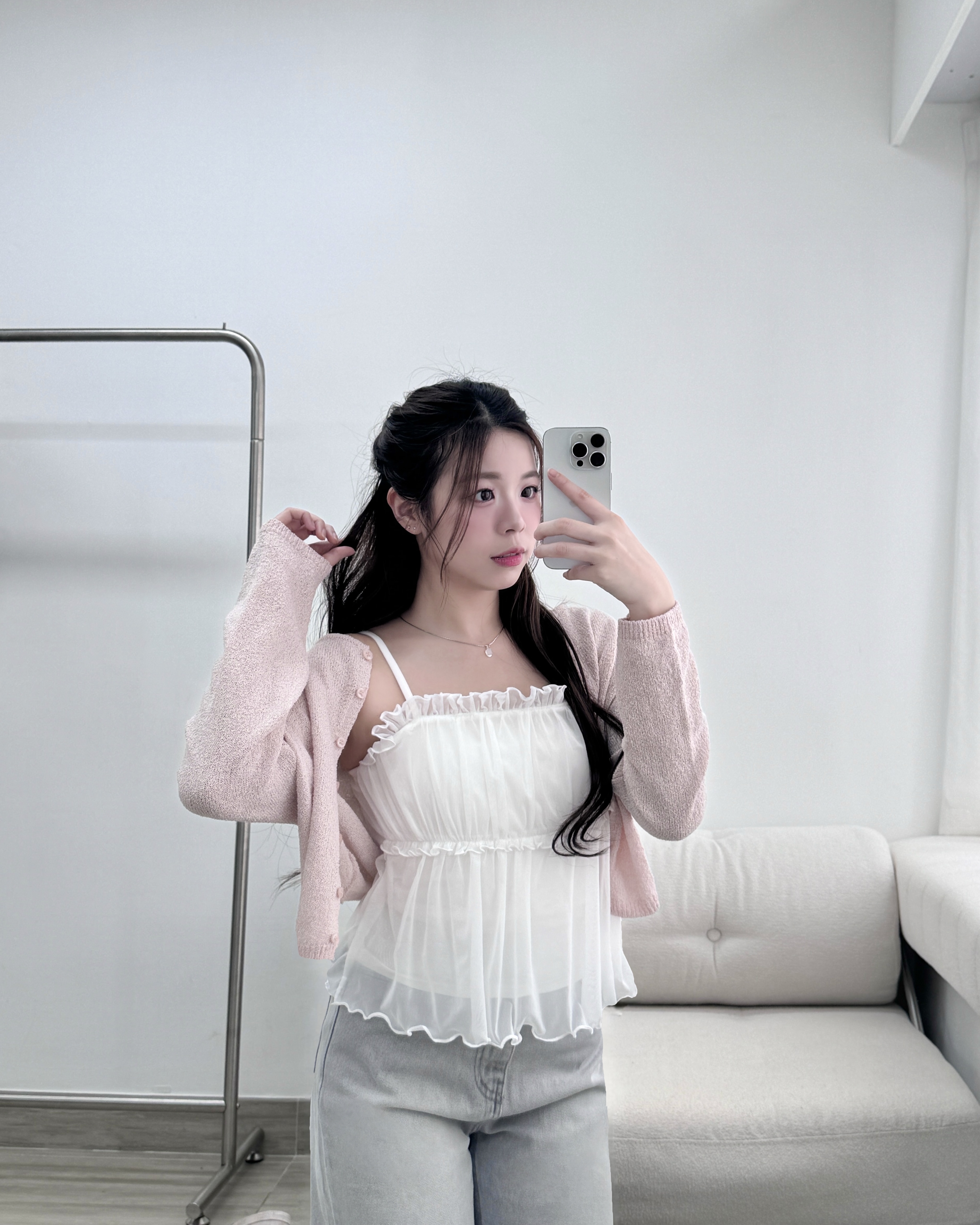 【 🌸♡今轉必入！自帶夢幻感Filter🫧雙層透紗水母吊帶背心💗 】 Bubble Gum Sheer Tank Top