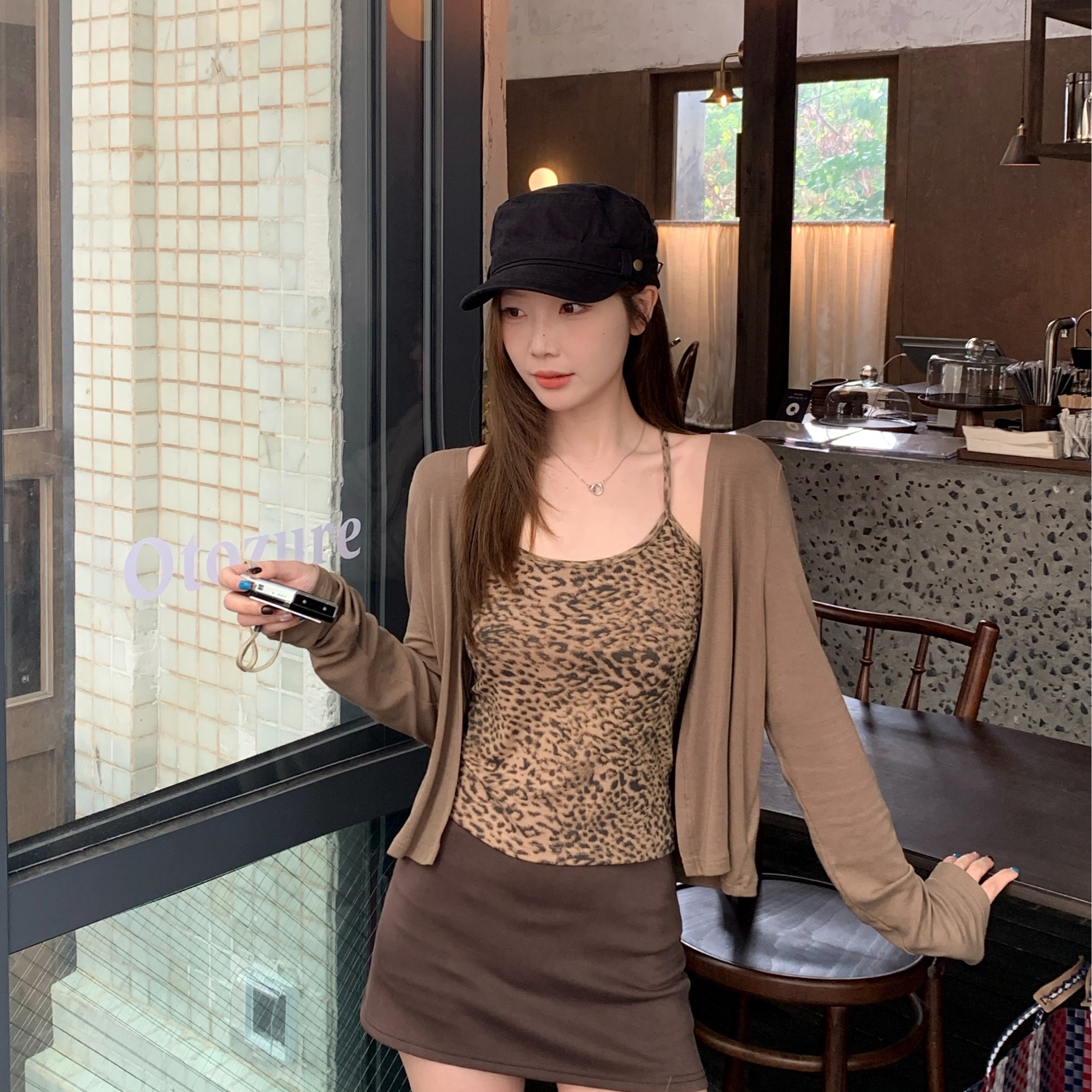 B142(9003) 美式辣妹豹纹吊带与开衫咖两件套上衣