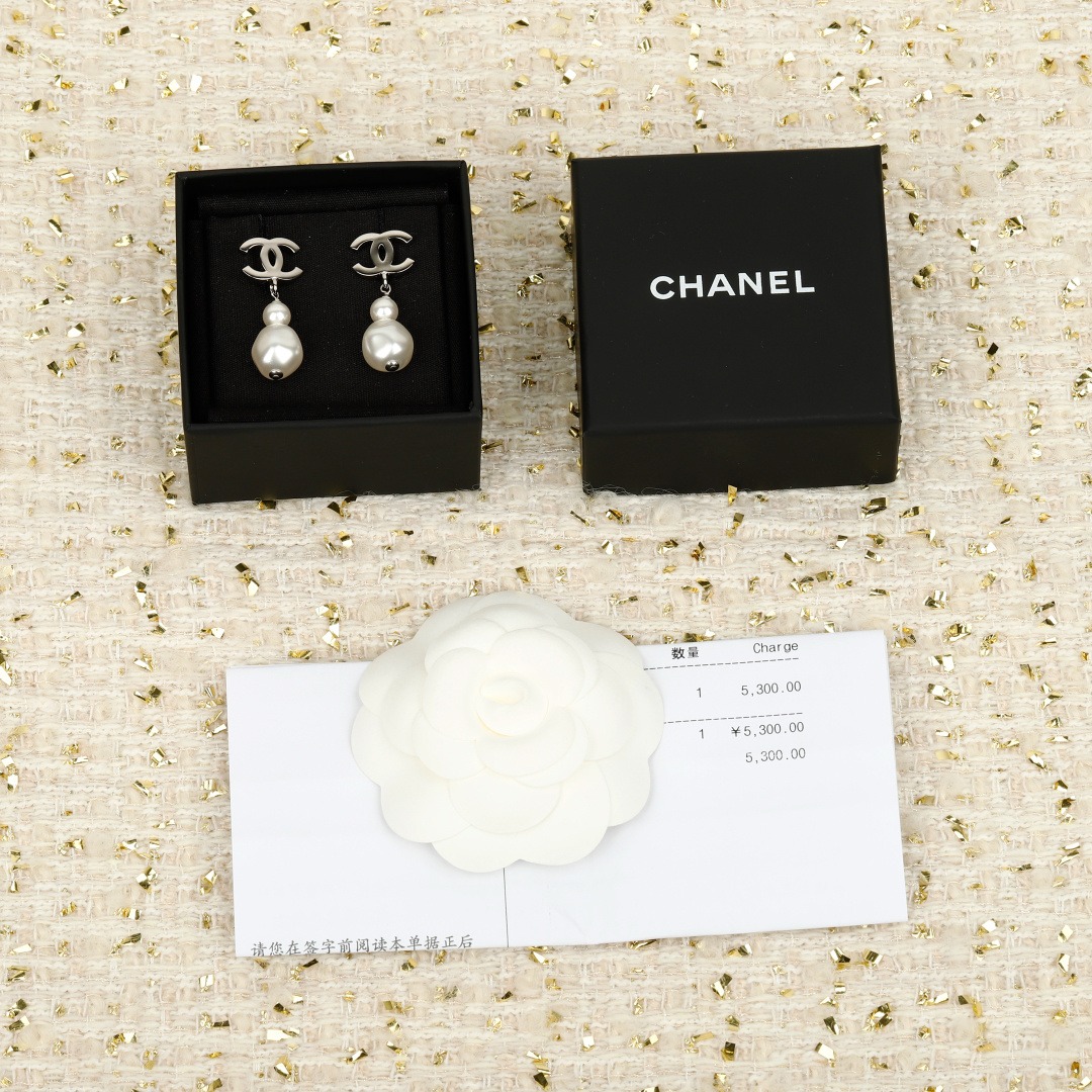 【原單】CHANEL CC 珍珠耳環 - 禮盒裝