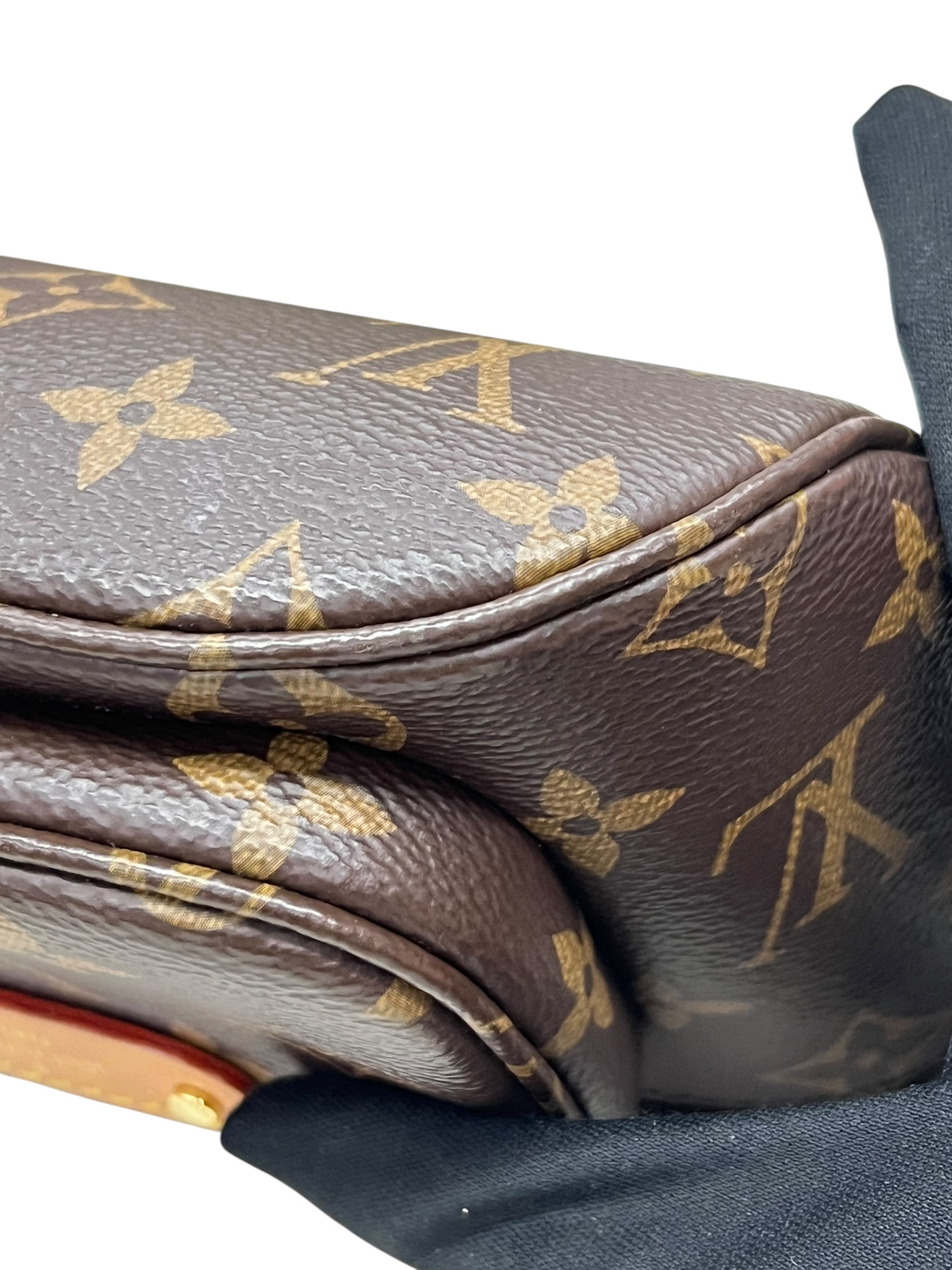 Pre-Owned LV Mini Bumbag / Product Code: 072904