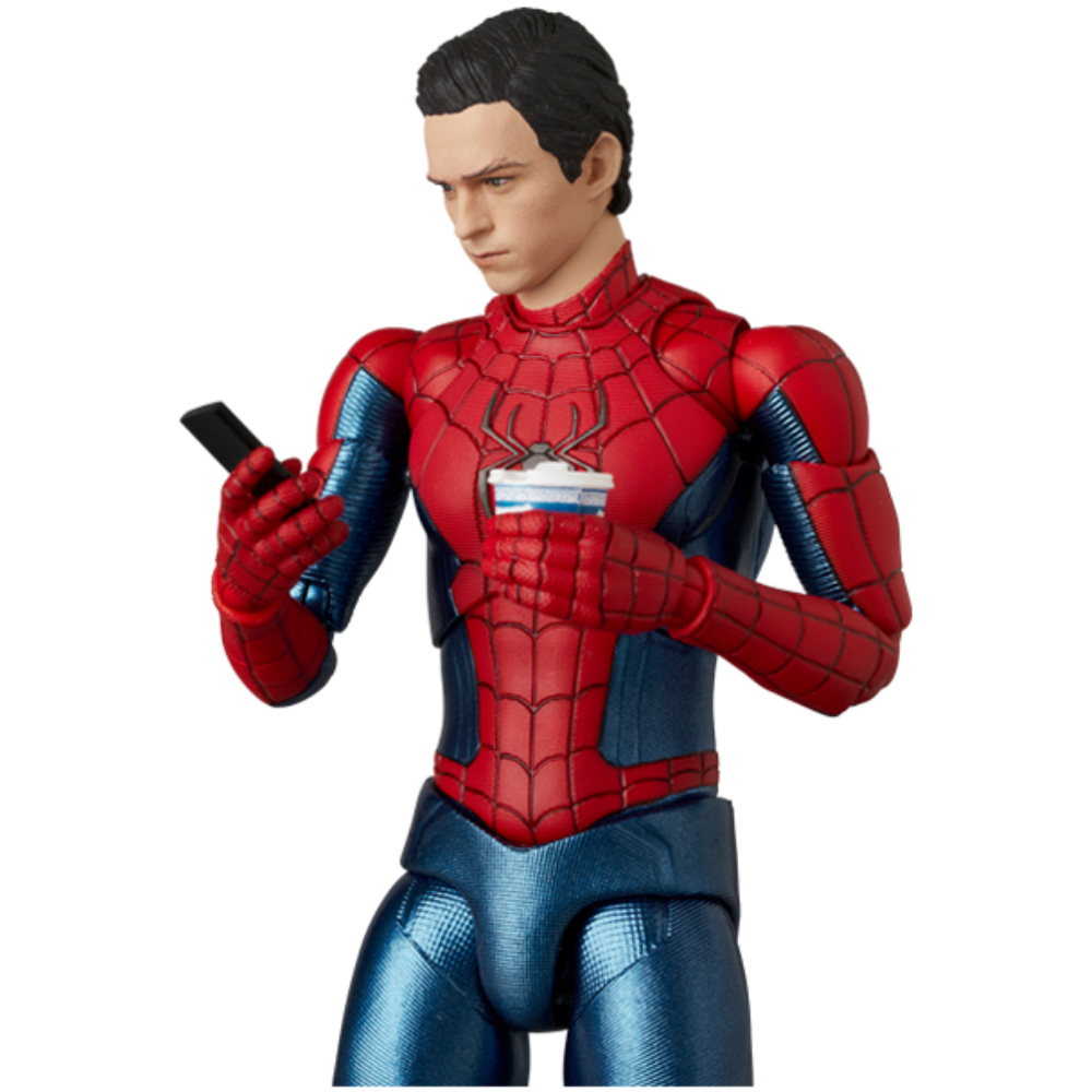INCOMING MAFEX Spider-man No Way Home Red & Blue Suit 