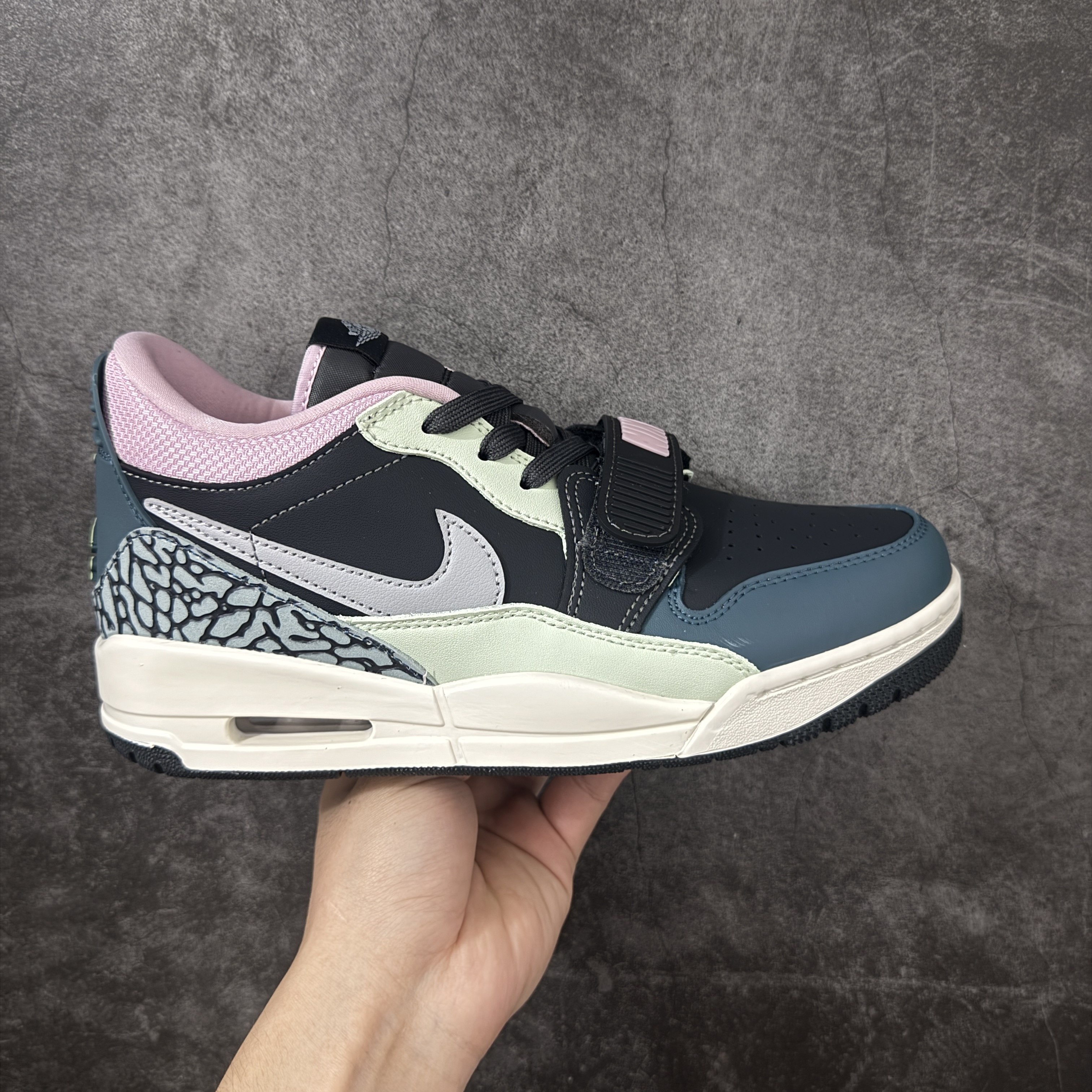 Nike Jordan Legacy 312 Low "Anthracite/Iced Jade" CD7069-007